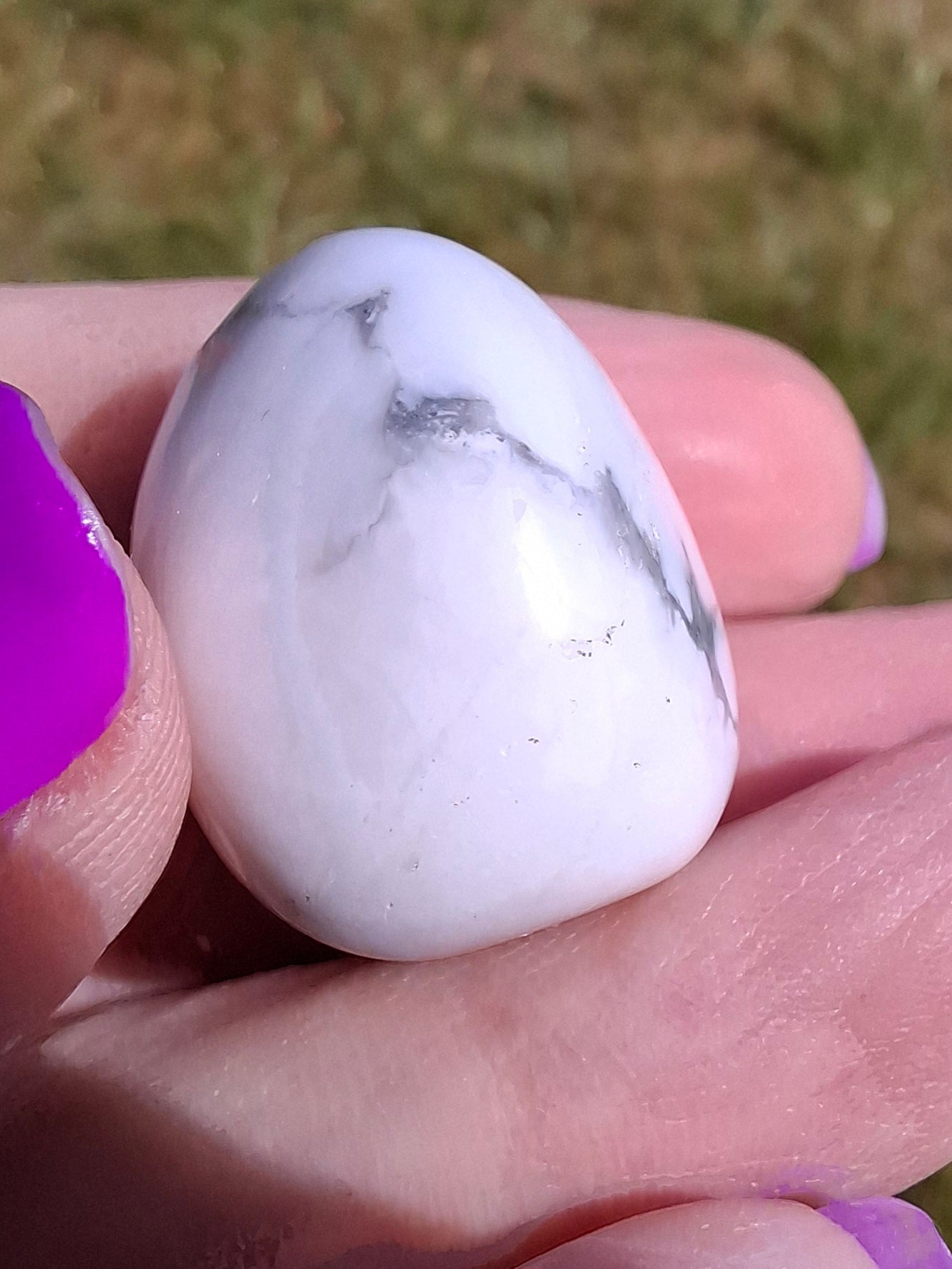 Howlite, Tumble Stone, Crystal (Ref: T42)