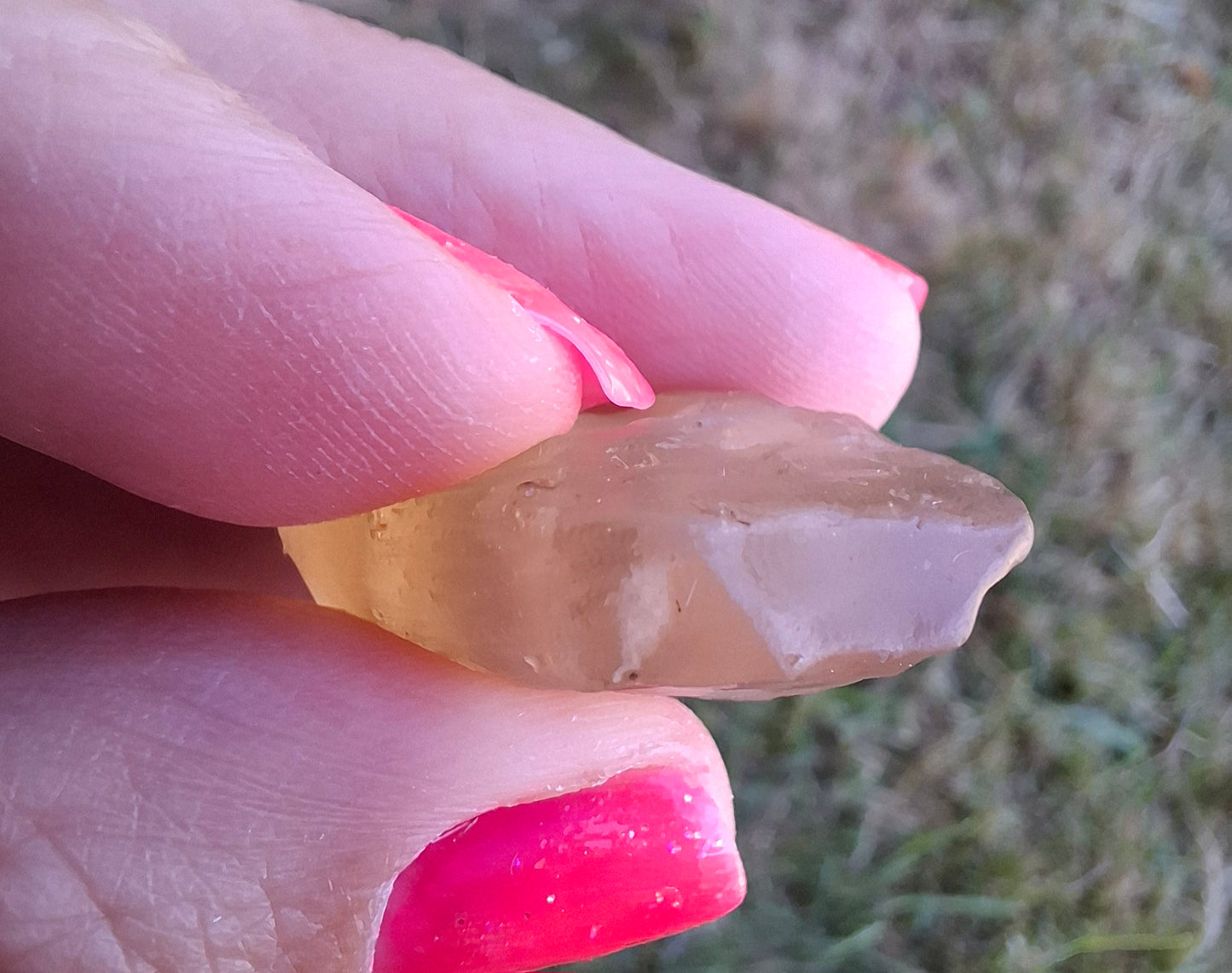 Libyan Desert Glass (darker) Piece, 7.73g, Tektite (Ref: L1374)