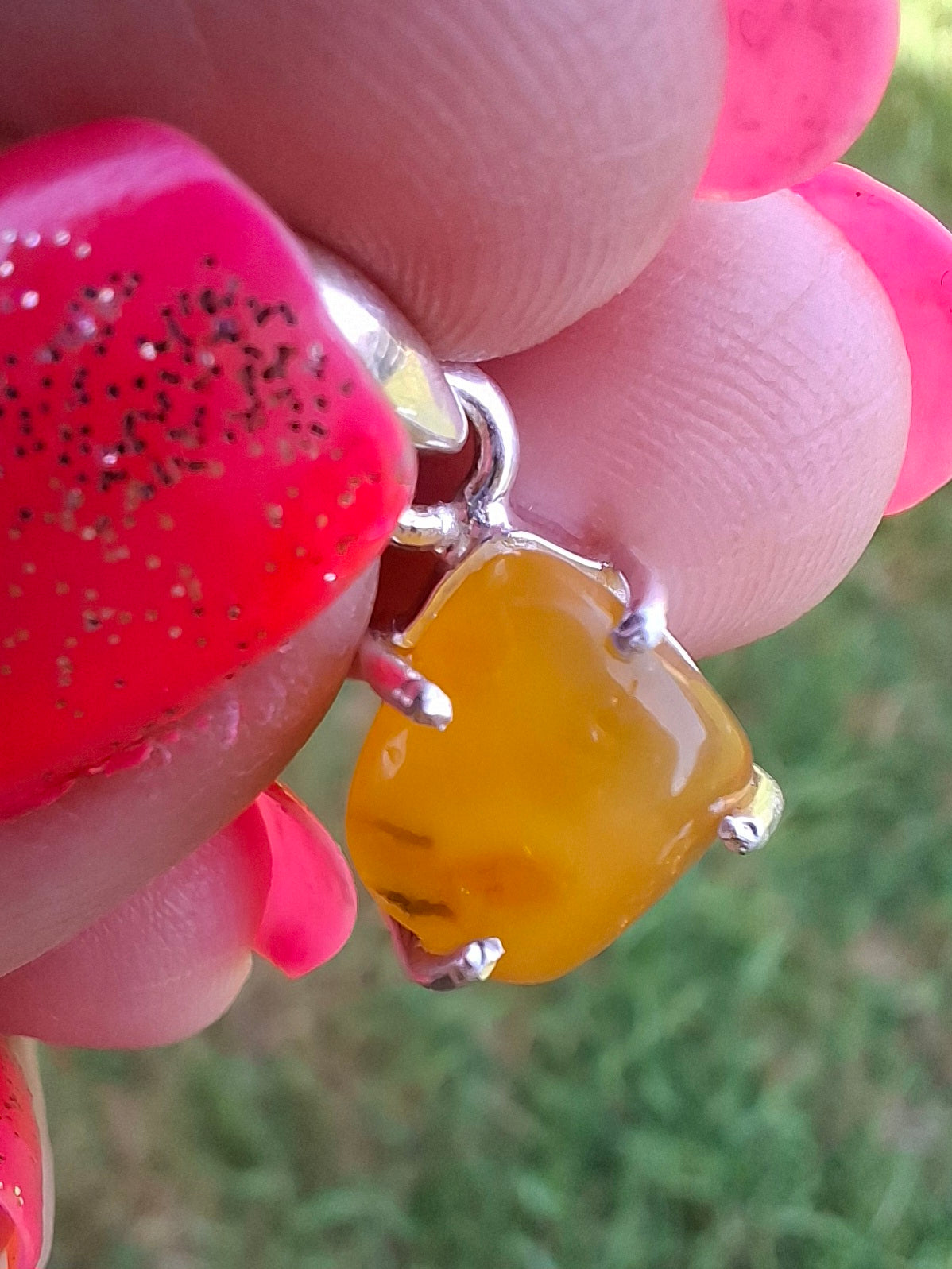 Baltic Amber Pendant, 925 Silver, Fossil (Ref: AP18)