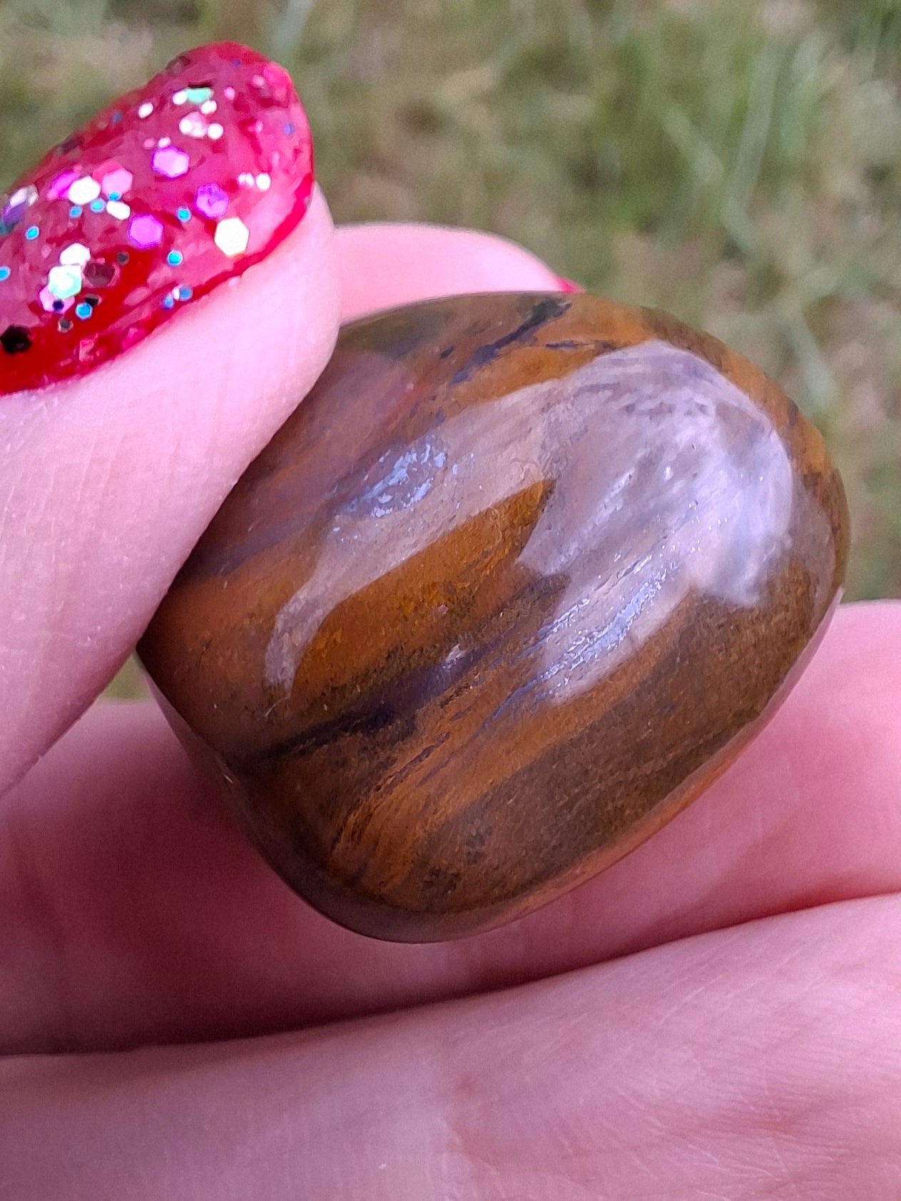 Tigers Eye, Tumble Stone, Crystal (Ref: T131)