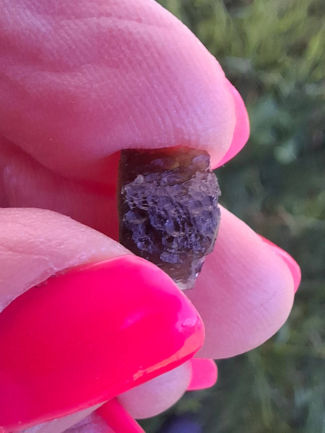 Moldavite Piece, 0.60g, Tektite (Ref: 1408)