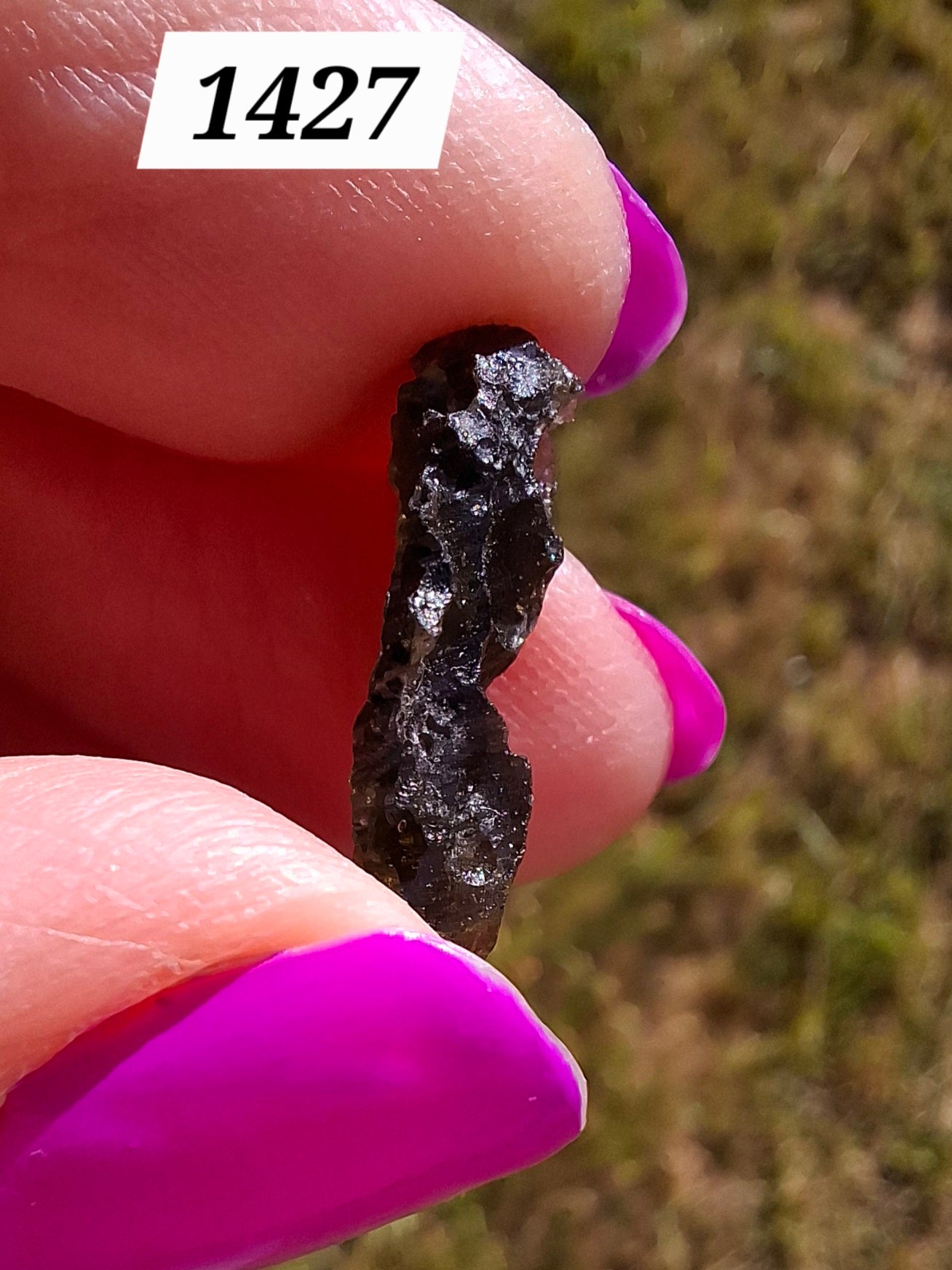 Moldavite Piece, 0.98g, Tektite (Ref: 1427)