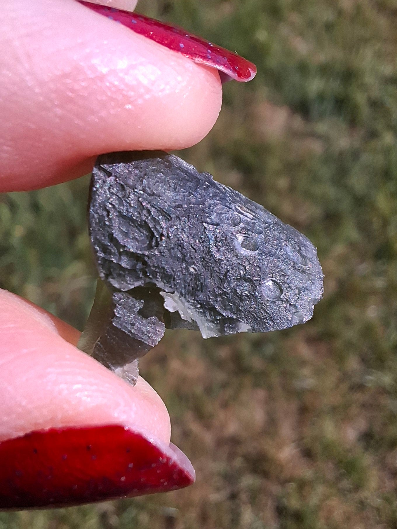 Moldavite Piece, 1.68g, Tektite (Ref: 1468)