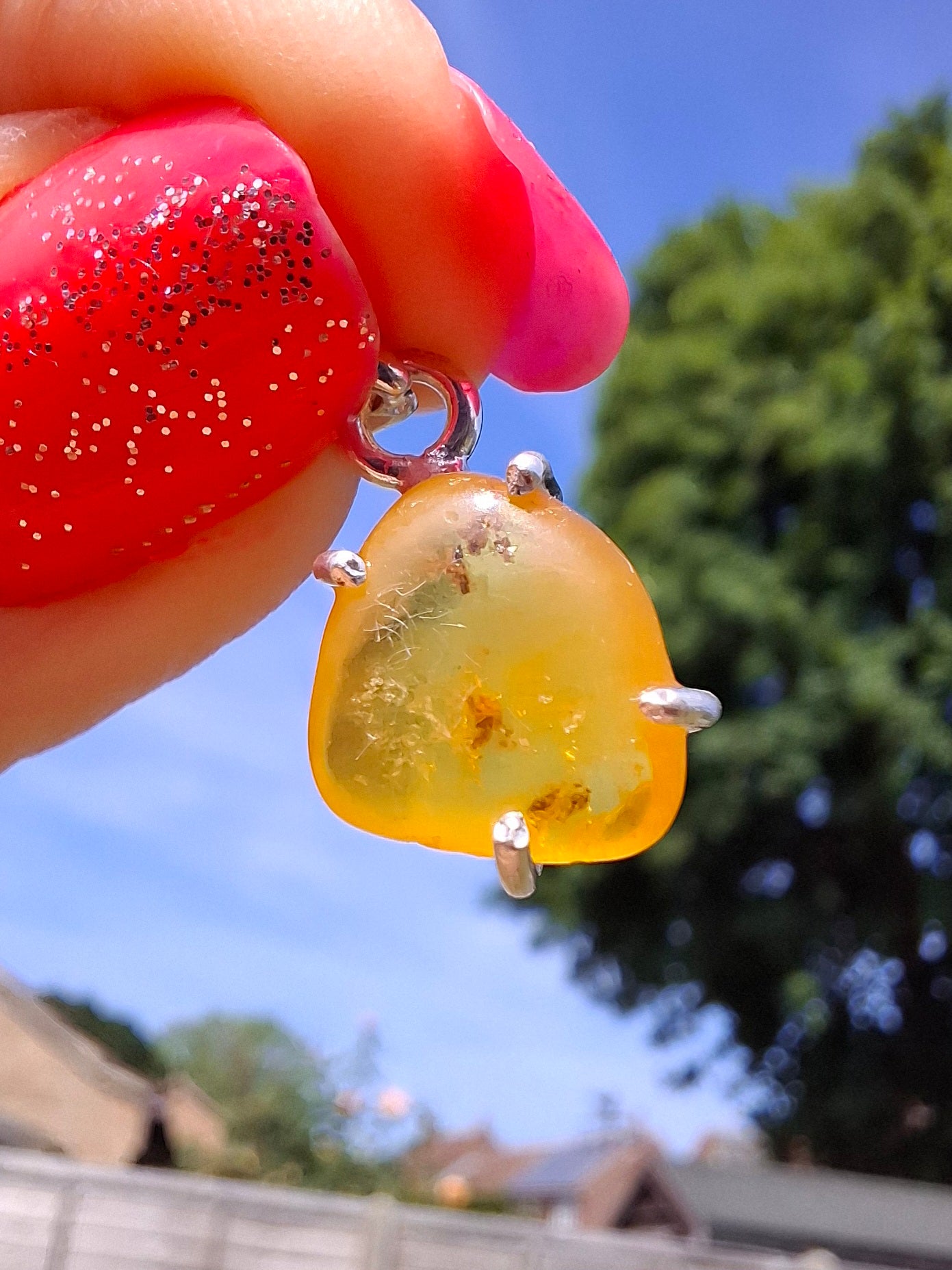 Baltic Amber Pendant, 925 Silver, Fossil (Ref: AP20)
