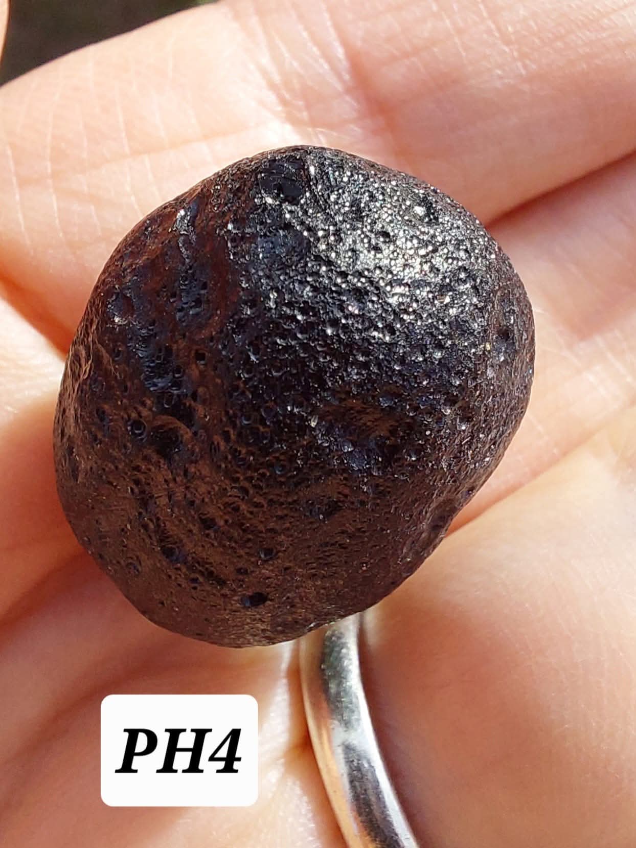 Philippinite (Rizalite), 11.42g, Tektite