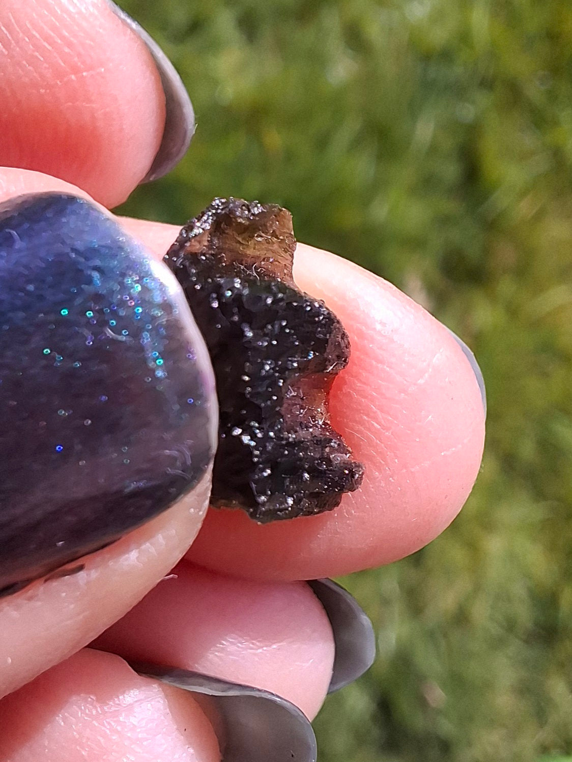 Moldavite Piece, 0.87g, Tektite (Ref: 1392)