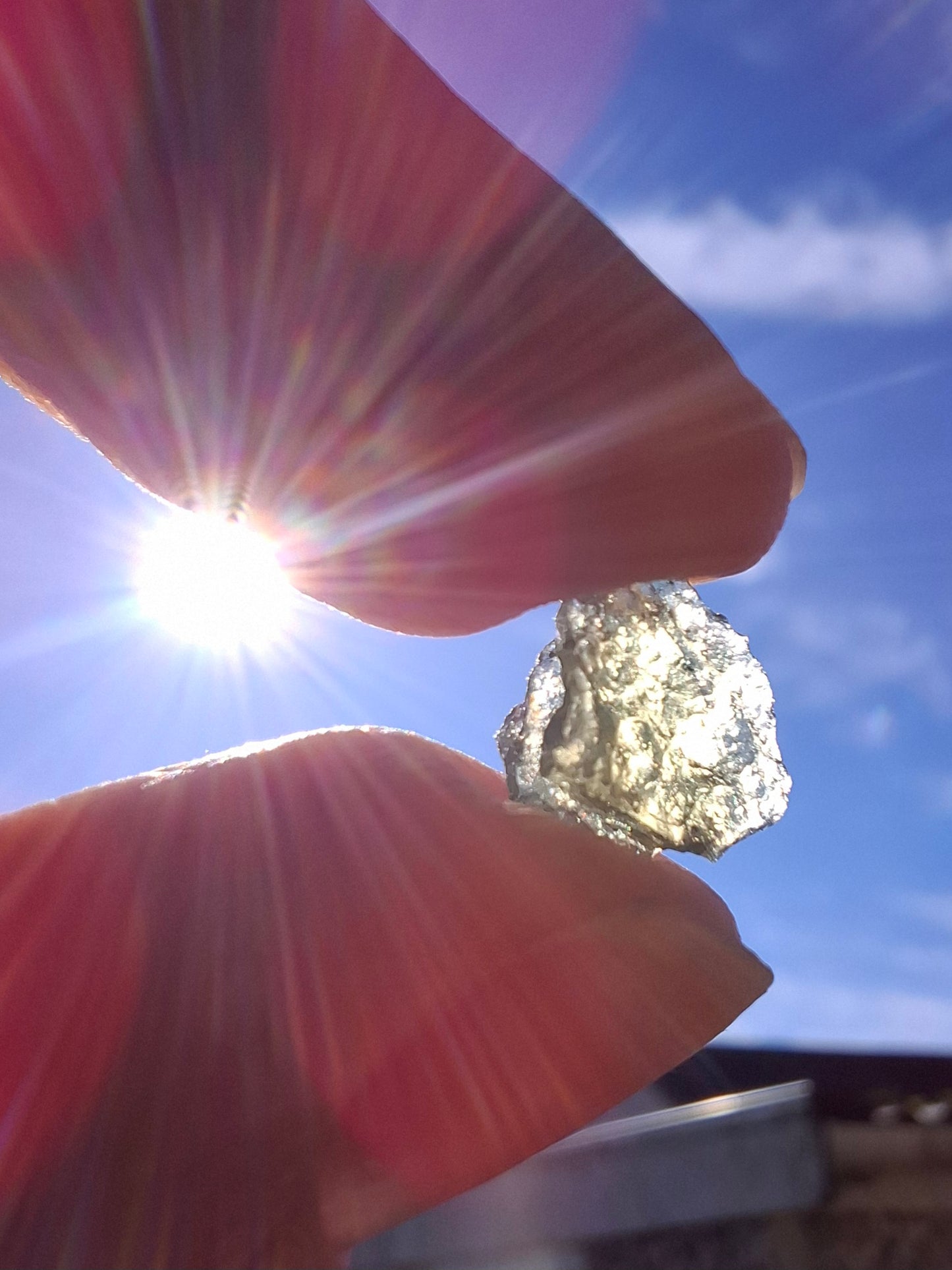 Moldavite chip Bundle, 1g, 4 pcs, Tektite (Ref: MB30)
