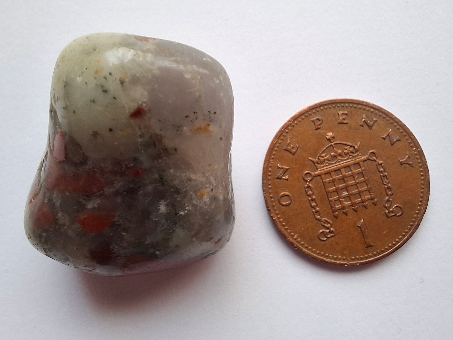 African Blood Stone, Tumble Stone, Crystal (Ref: T175)