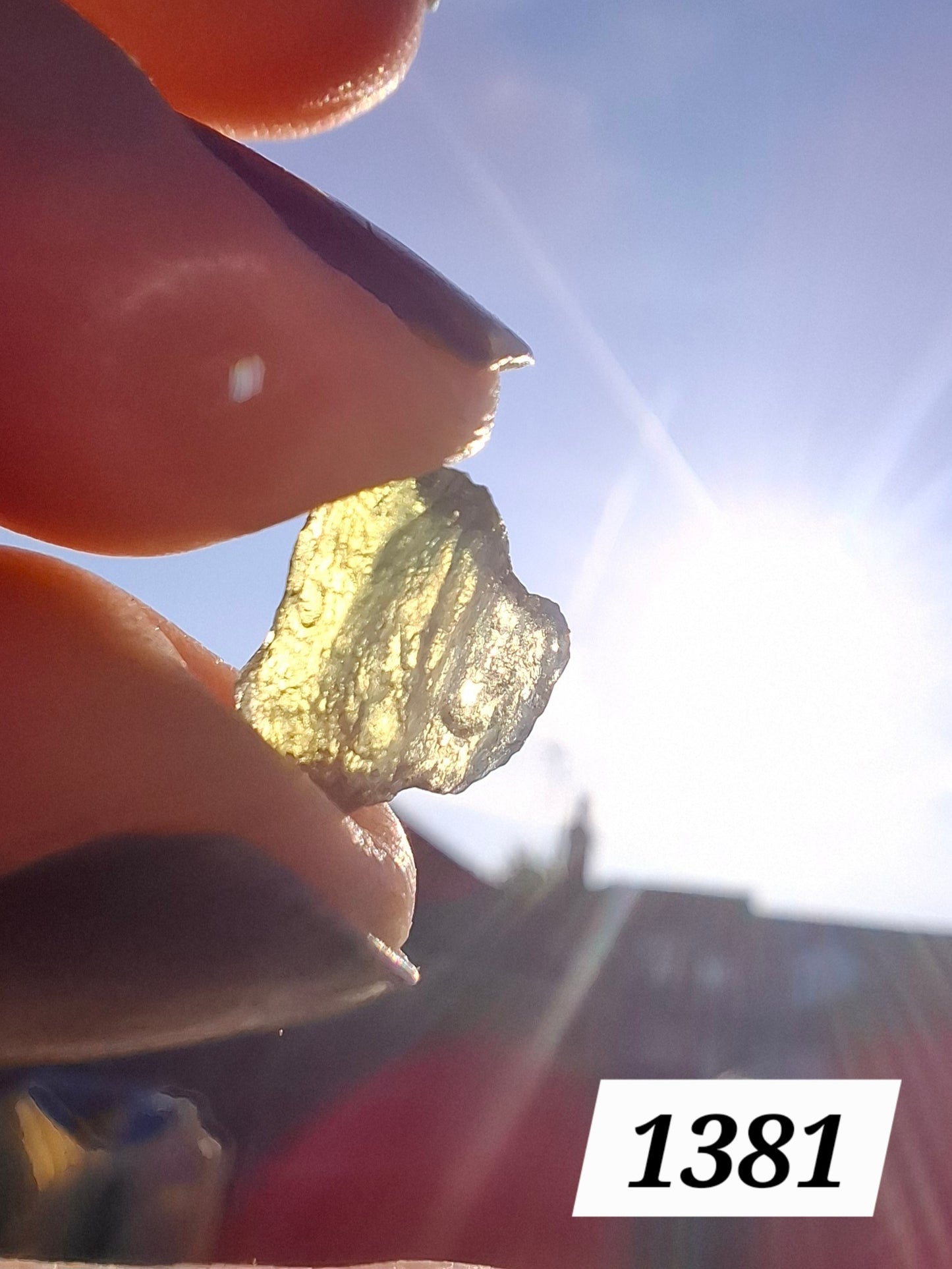 Moldavite Piece, 0.58g, Tektite (Ref: 1381)
