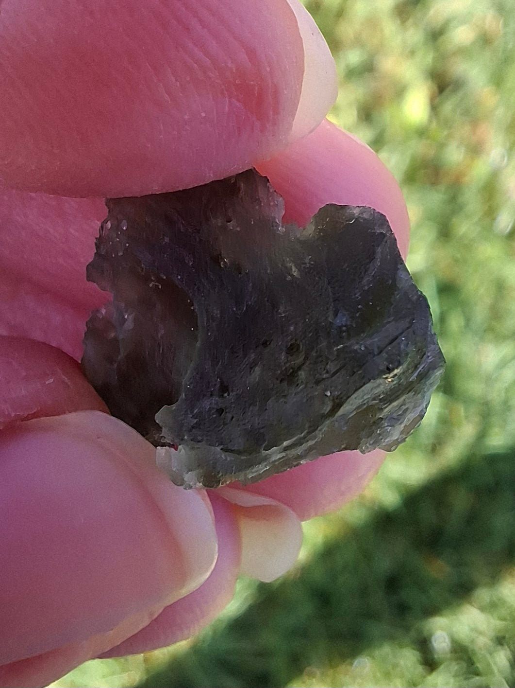 Moldavite Piece, 1.90g, Tektite (Ref: 1340)