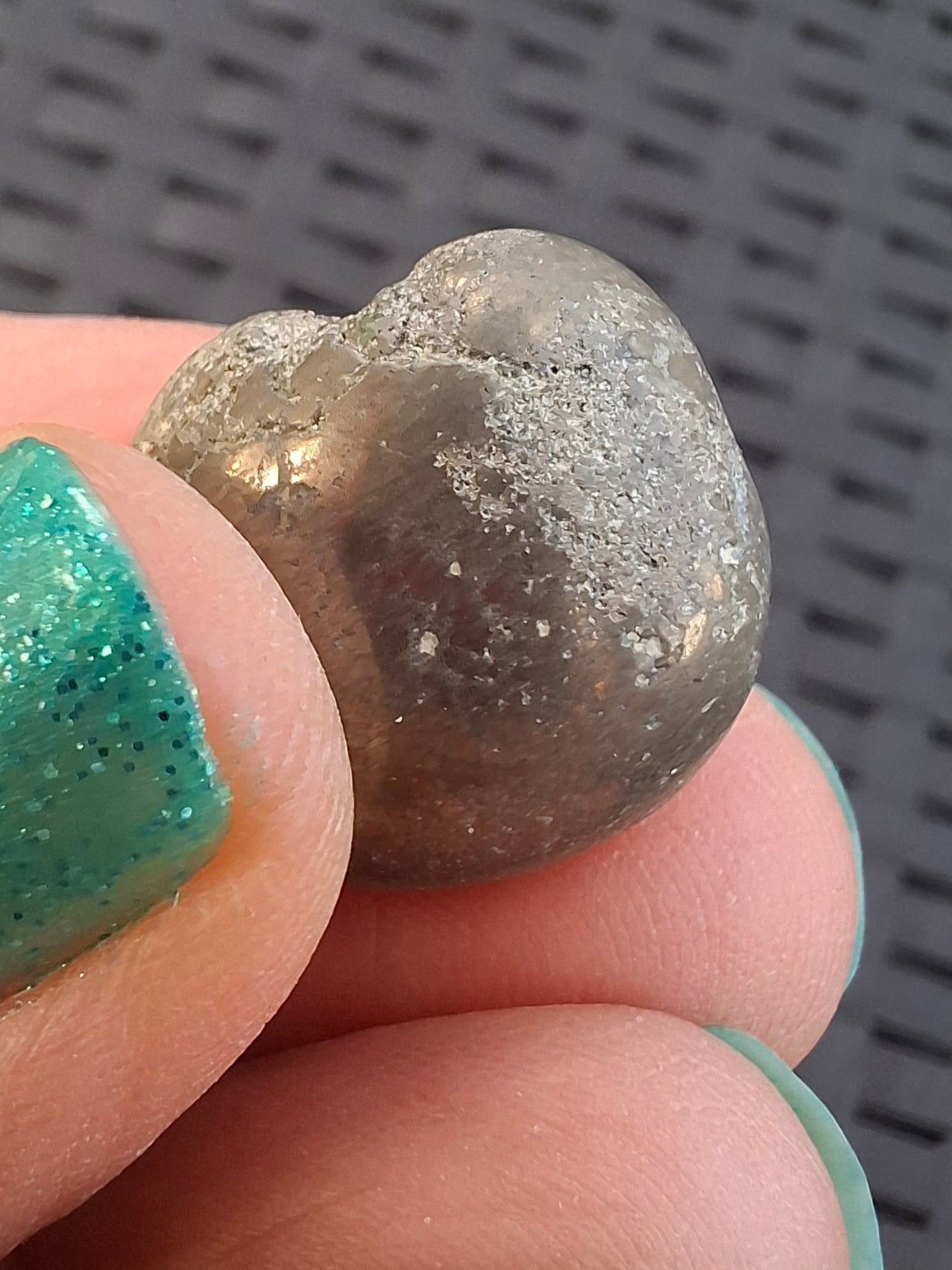 Apache Gold Tumble Stone, Crystal (Ref: T227)