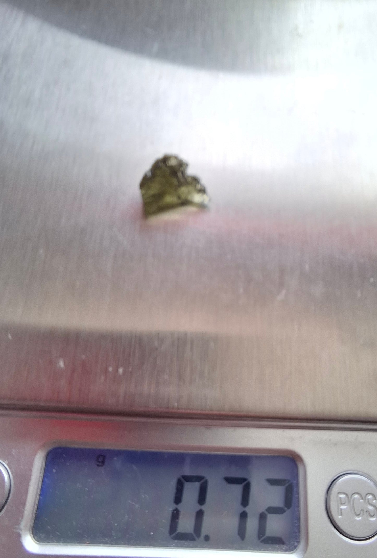 Moldavite Piece, 0.72g, Tektite (Ref: 1379)
