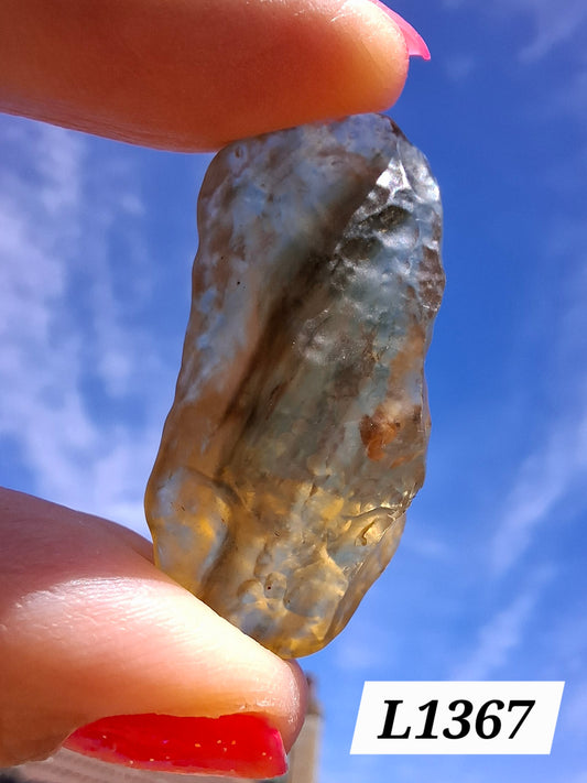Libyan Desert Glass (darker) Piece, 8.76g, Tektite (Ref: L1367)