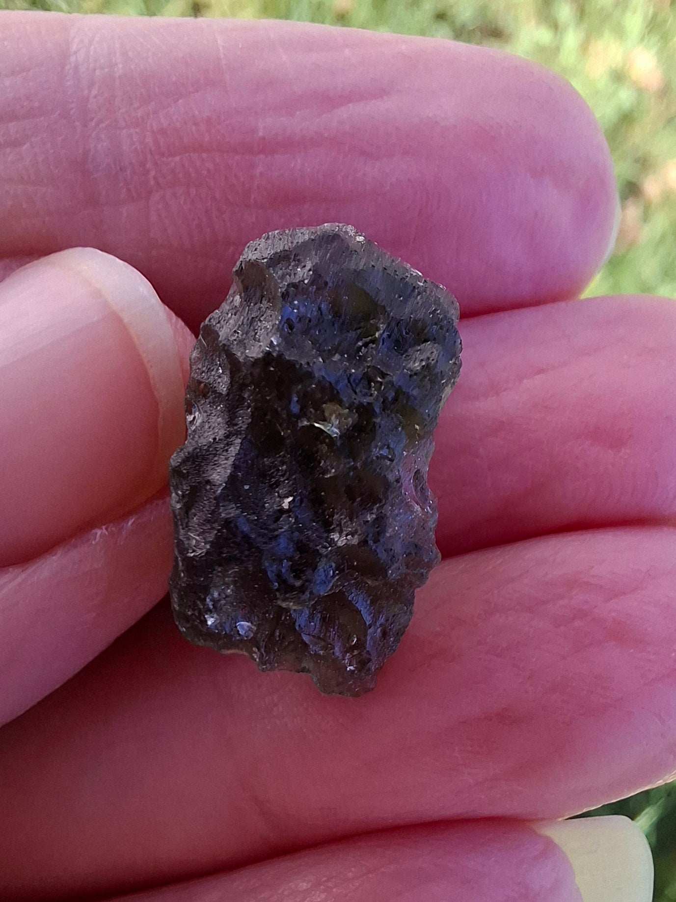 Moldavite Piece, 2.18g, Tektite (Ref: 1337)