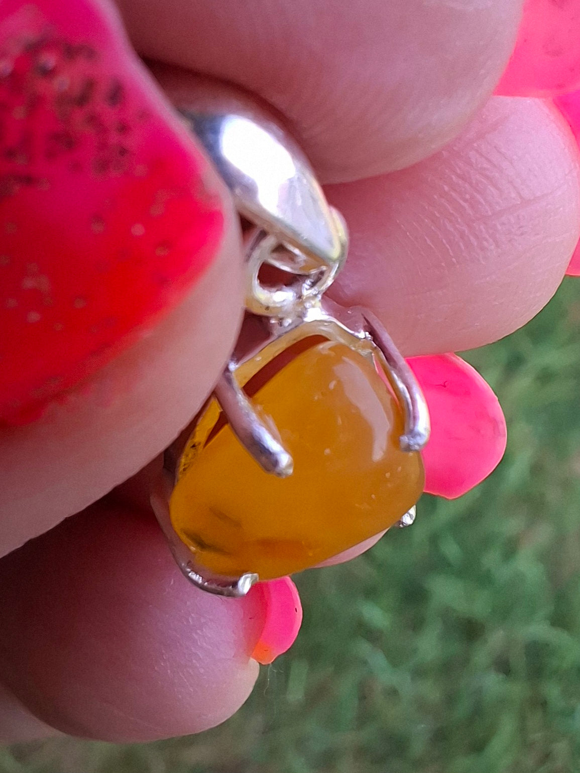 Baltic Amber Pendant, 925 Silver, Fossil (Ref: AP18)