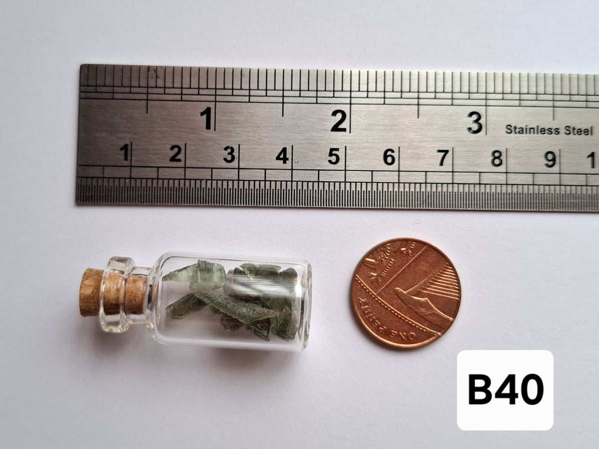 Moldavite Chips (2.00g) in 3ml Bottle, Tektite (Ref: B40)