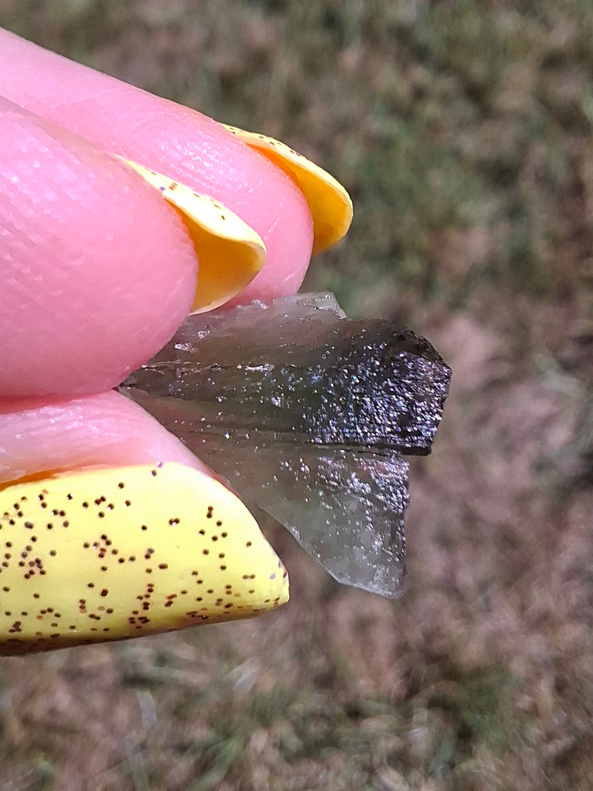 Moldavite Piece, 0.87g, Tektite (Ref: 1477)