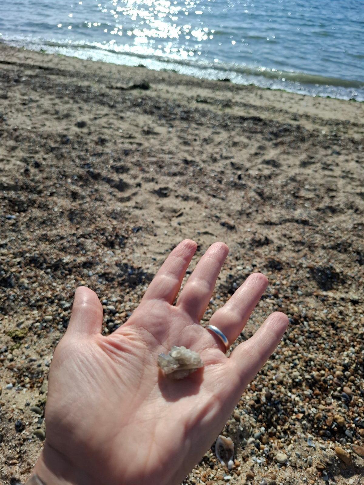 Cerussite, 18.05g, Crystal (Ref: CE3)