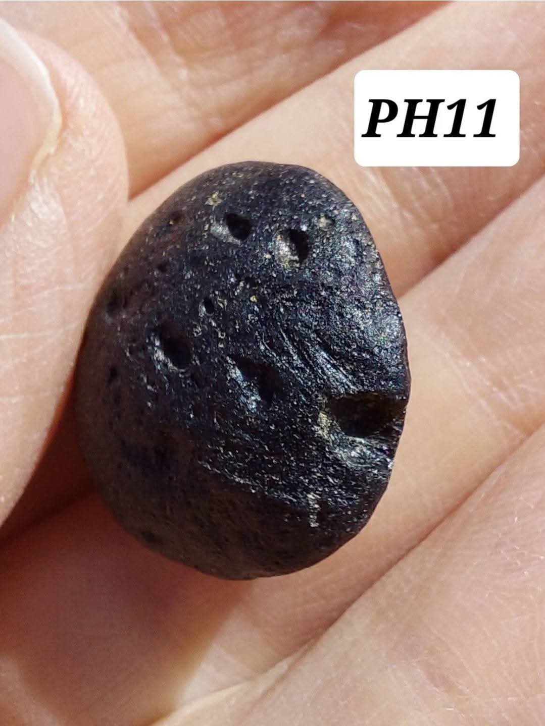 Philippinite (Rizalite), 7.48g, Tektite