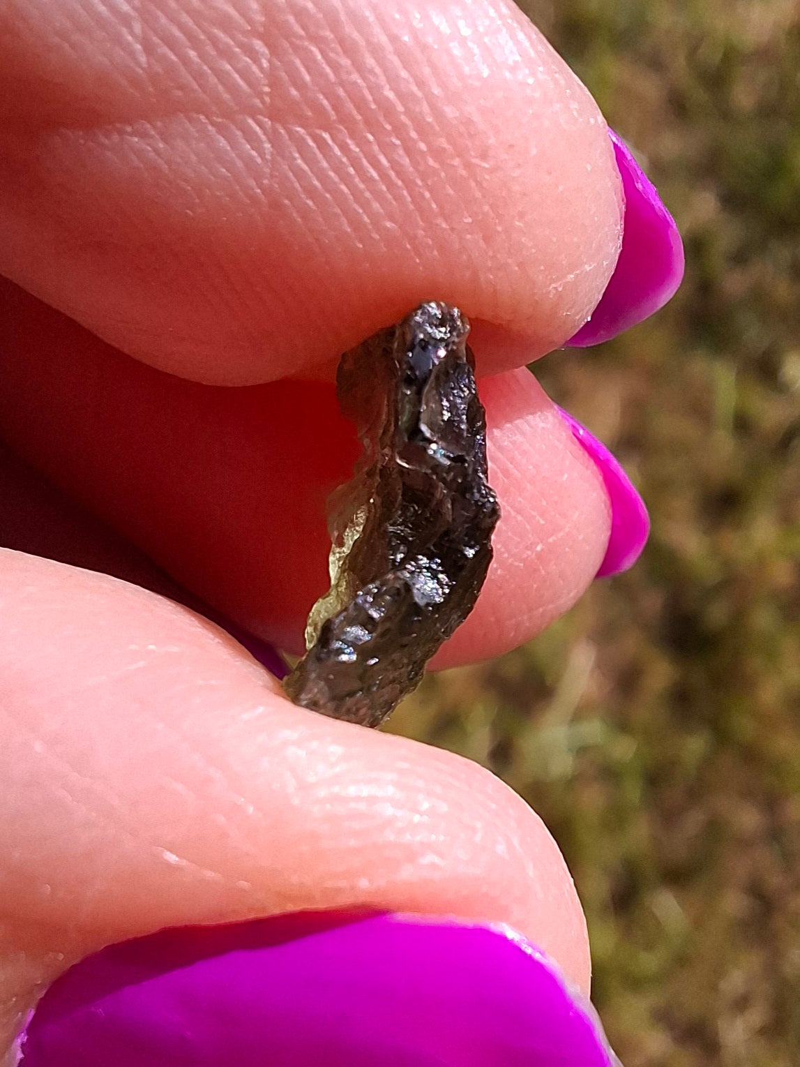 Moldavite Piece, 0.59g, Tektite (Ref: 1428)