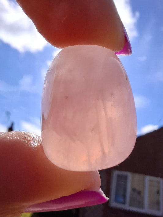 Rose Quartz, Tumble Stone, Crystal (Ref: T93)