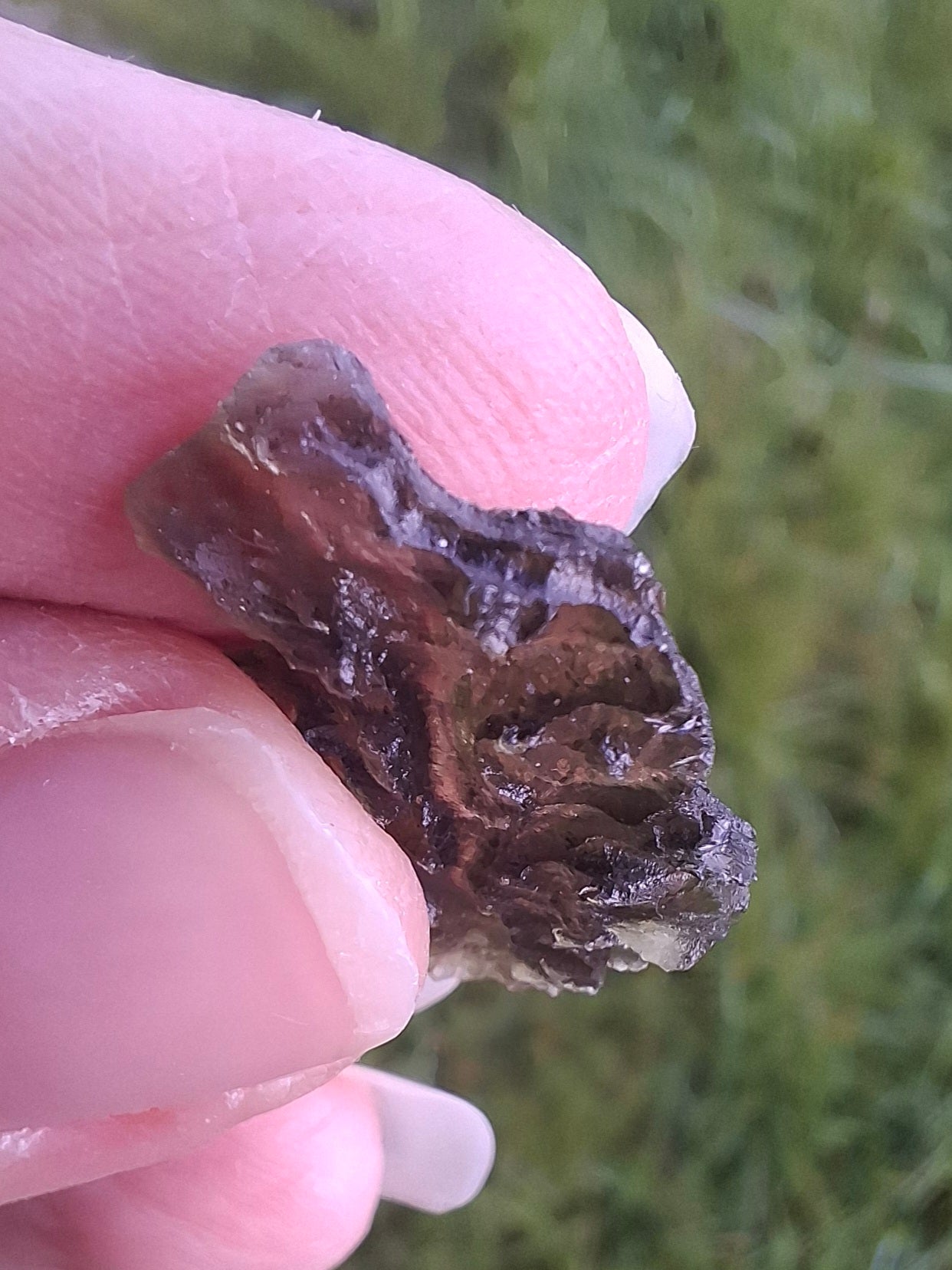 Moldavite Piece, JEZKOVNA BESEDNICE, 1.69g, Tektite (Ref: 1268)