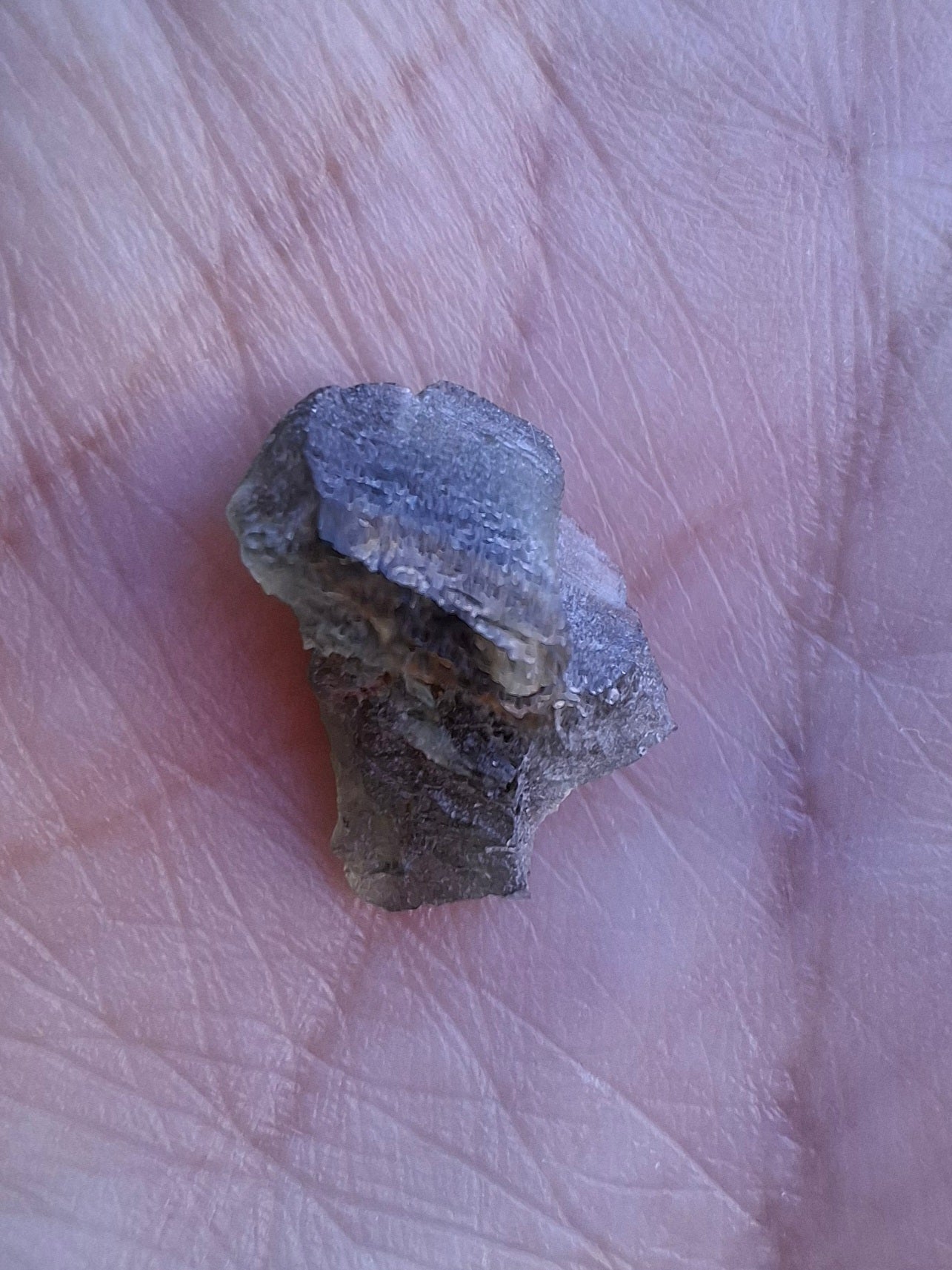 Moldavite Piece, 0.75g, Tektite (Ref: 1483)
