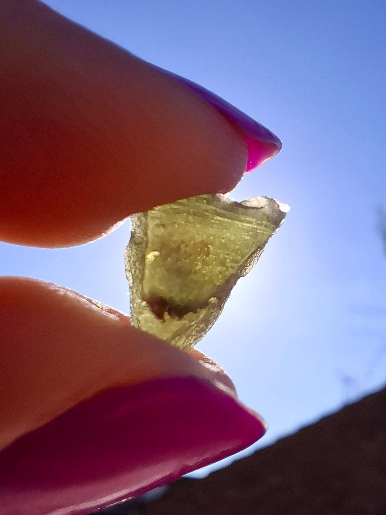 Moldavite Piece, 0.85g, Tektite (Ref: 1462)