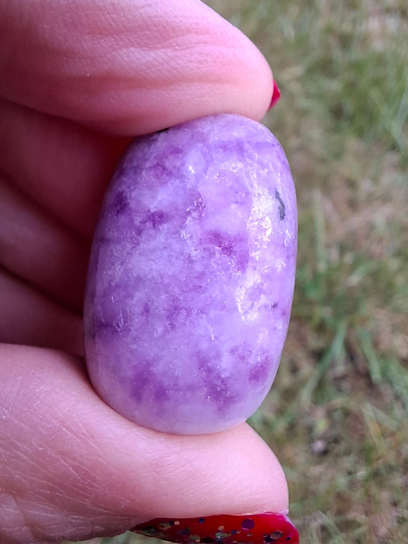 Lepidolite, Tumble Stone, Crystal (Ref: T113)