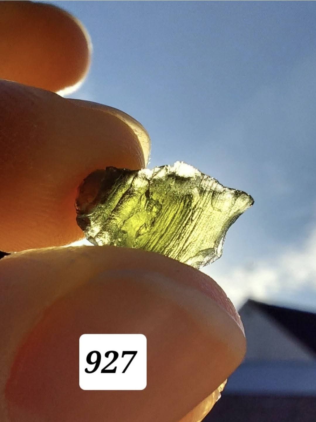 Moldavite Piece, 0.64g, Tektite (Ref: 927)