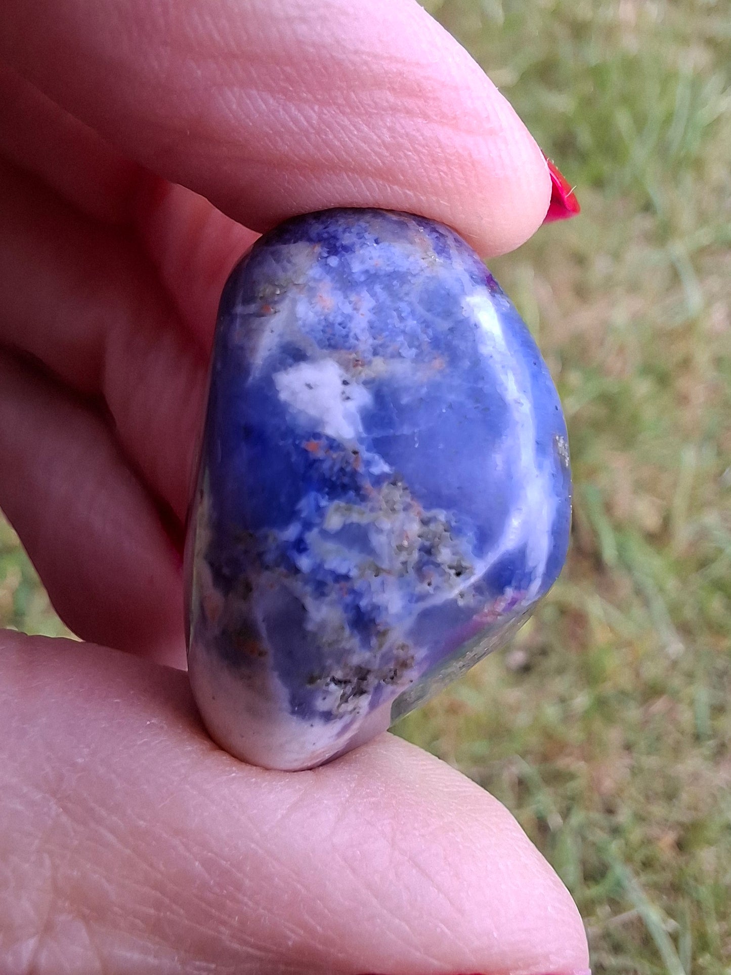 Sodalite, Tumble Stone, Crystal (Ref: T154)