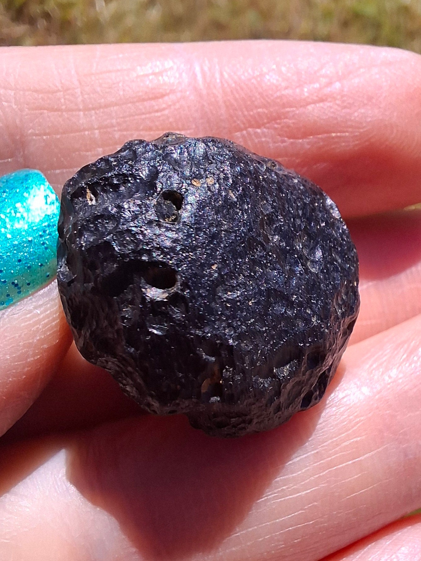 Philippinite (Rizalite), 10.64g, Tektite