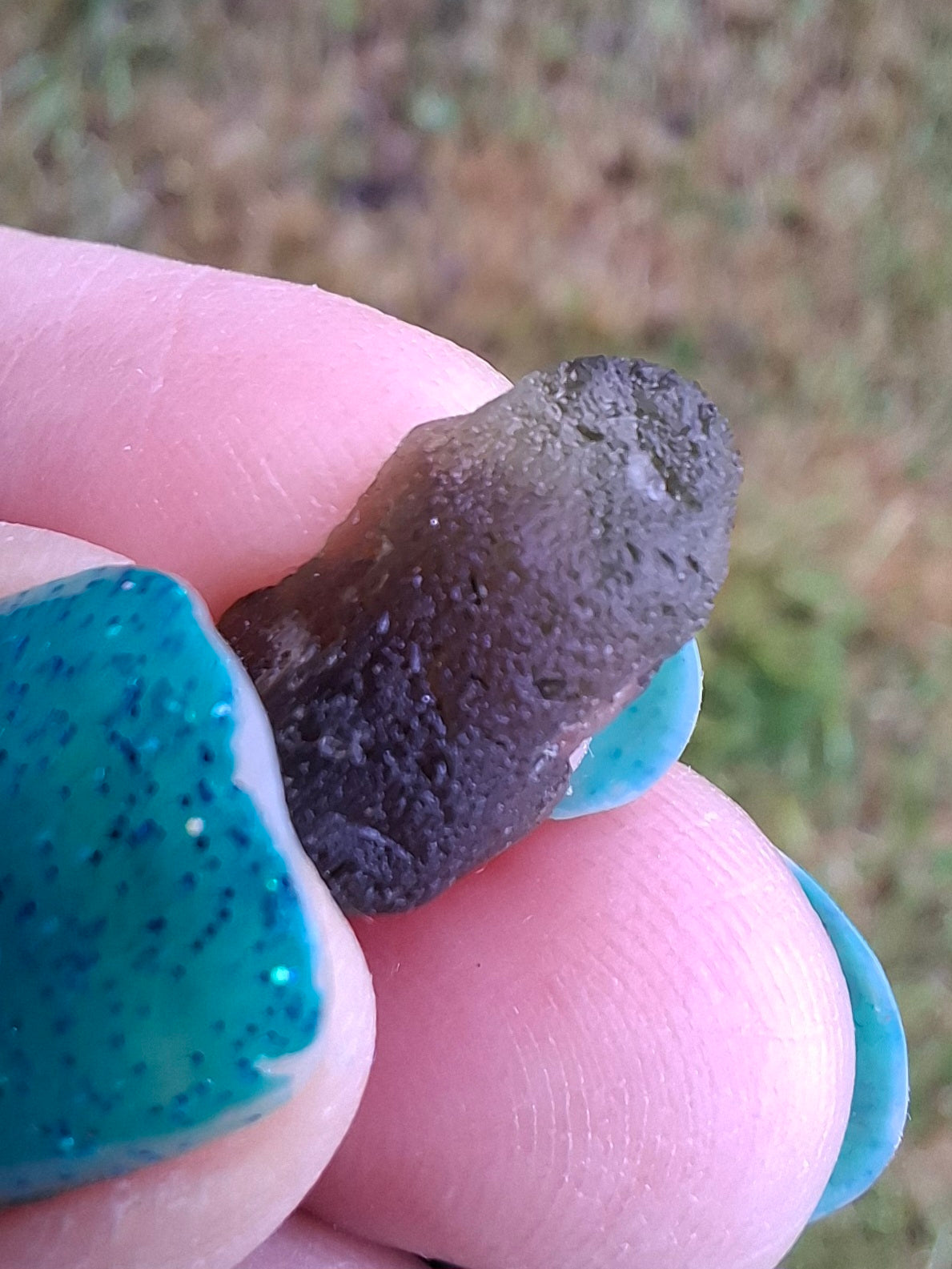 Moldavite Piece, 0.93g, Tektite (Ref: 1415)