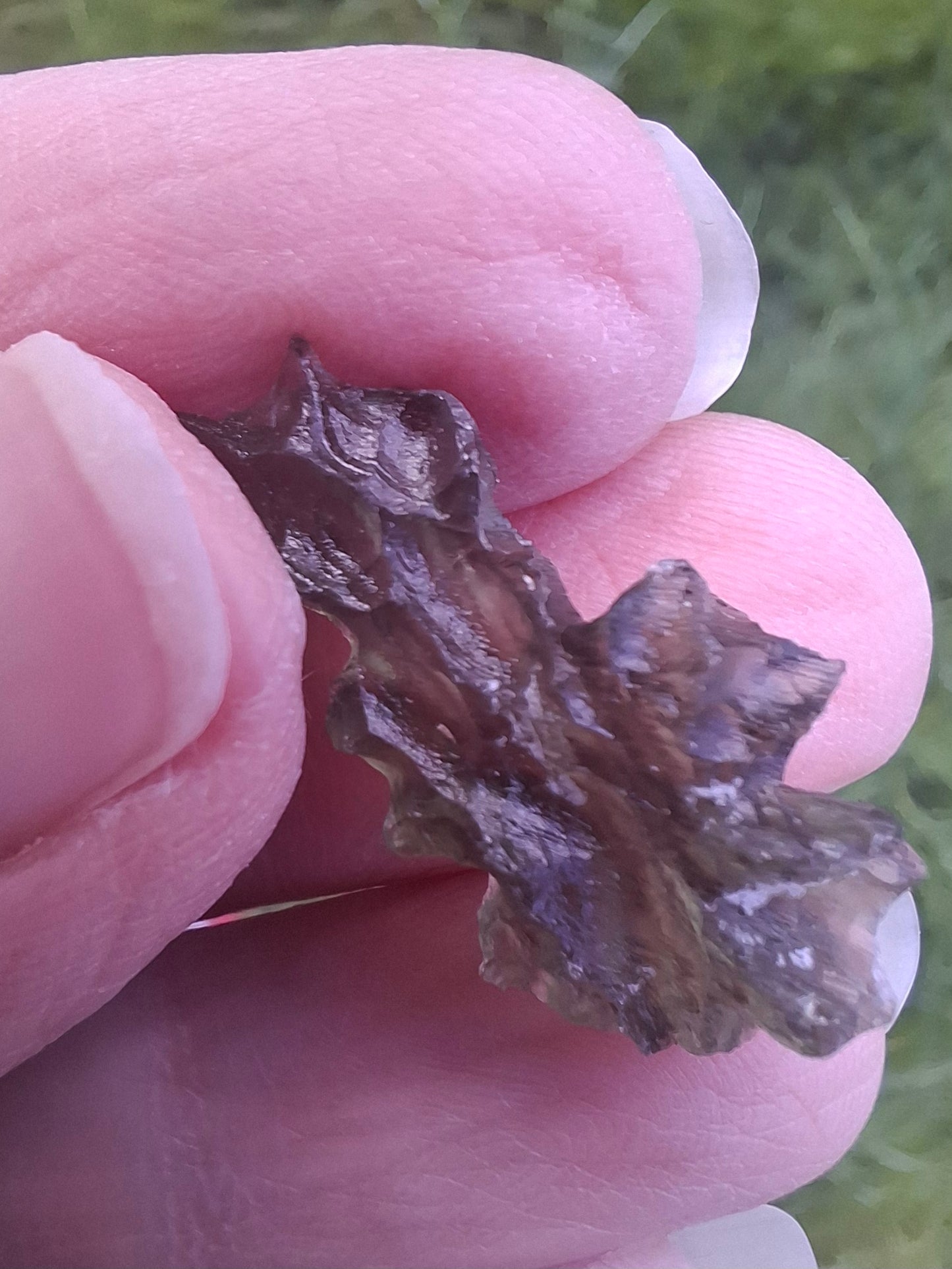 Moldavite Piece, JEZKOVNA BESEDNICE, 1.67g, Tektite (Ref: 1270)