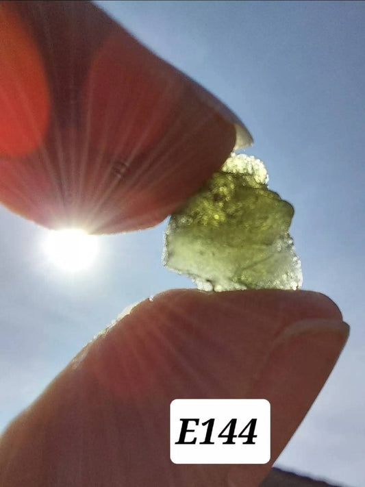 Moldavite Piece, 0.58g, Tektite (Ref: E144)