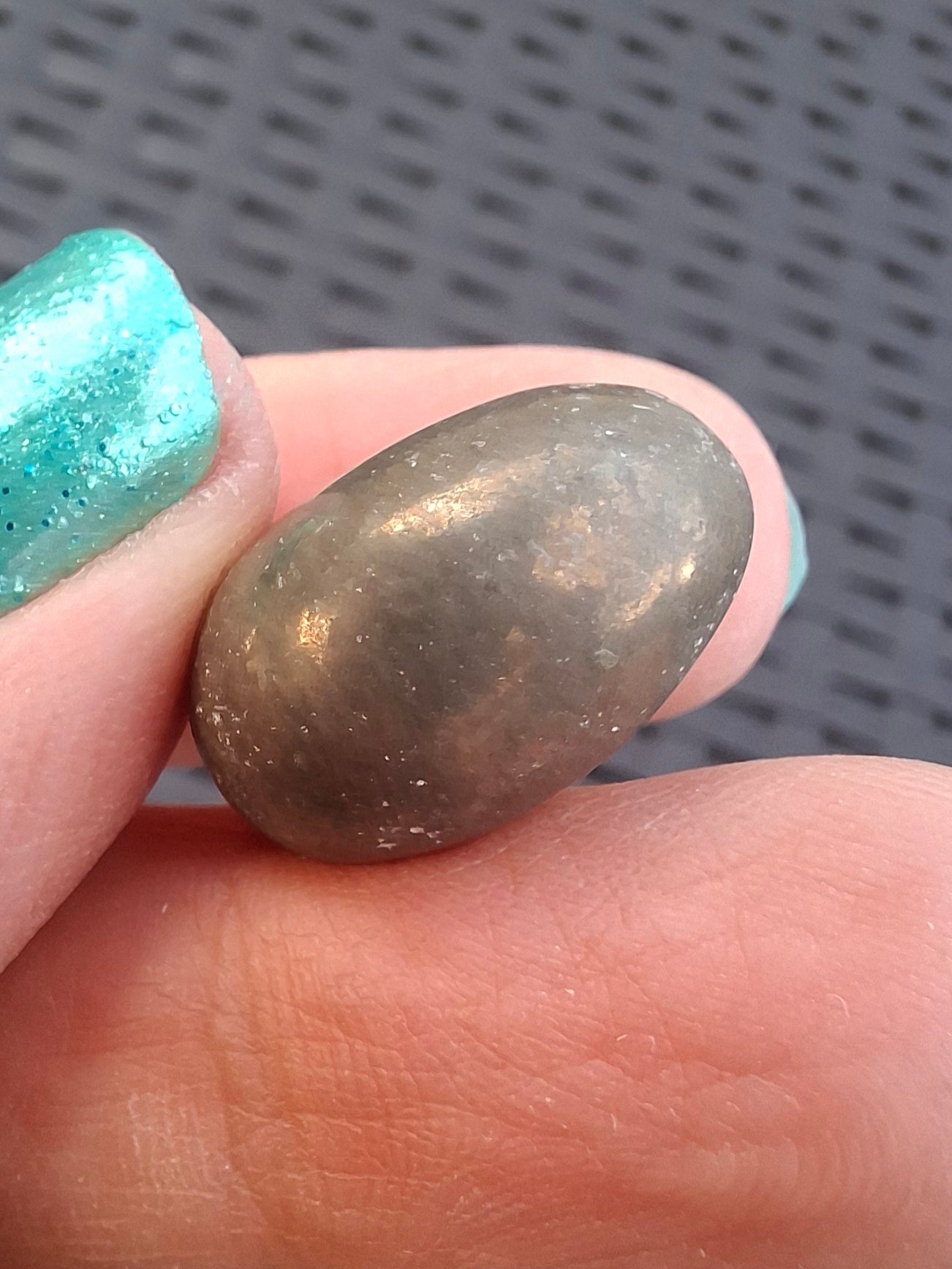 Apache Gold Tumble Stone, Crystal (Ref: T227)