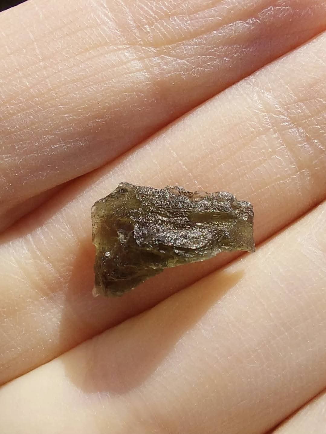 Moldavite Piece, 0.77g, Tektite (Ref: 895)
