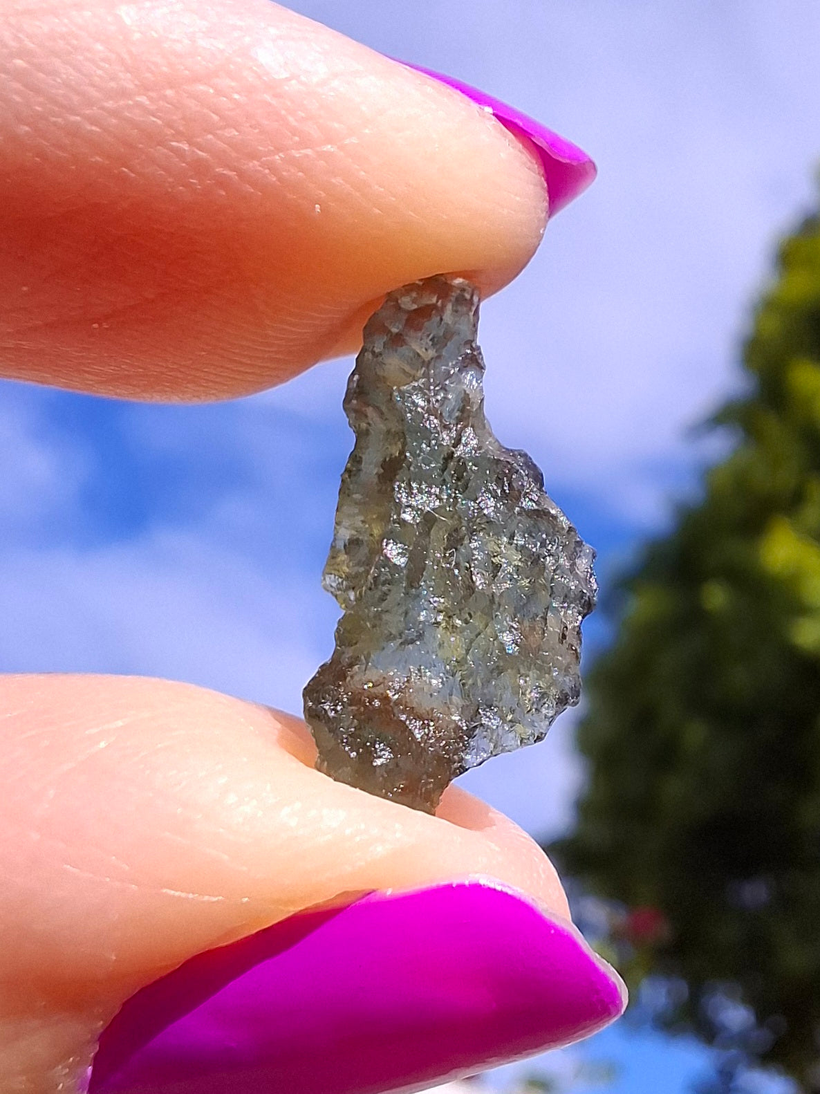 Moldavite Piece, 0.61g, Tektite (Ref: 1457)