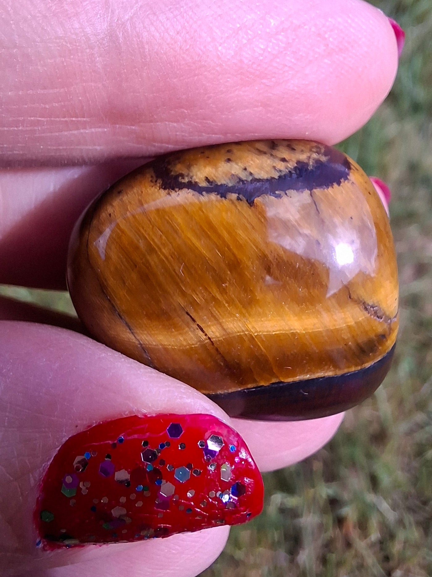 Tigers Eye, Tumble Stone, Crystal (Ref: T135)
