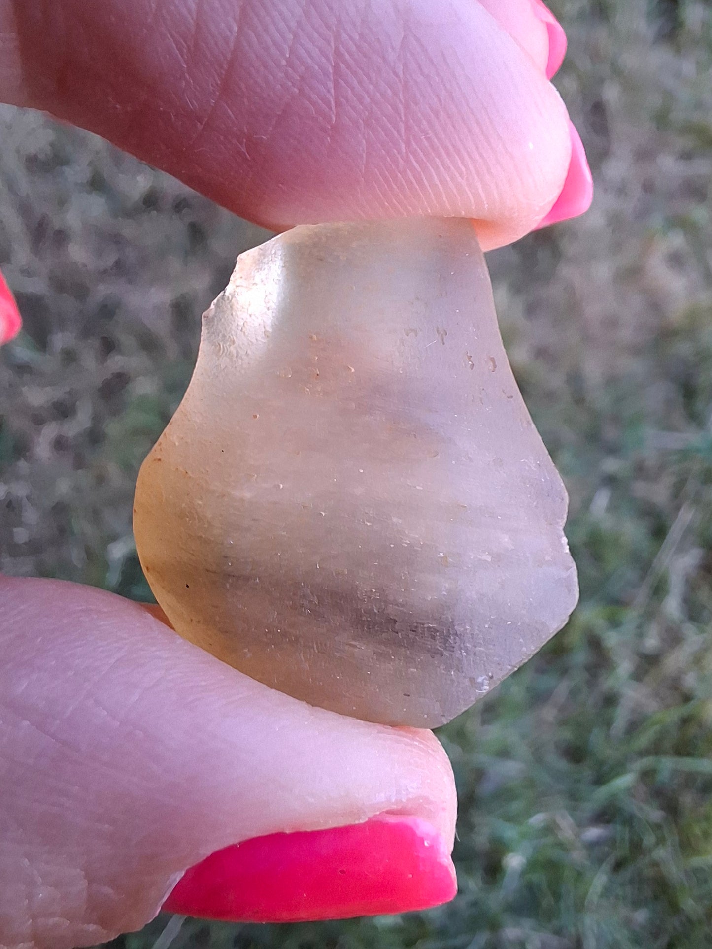 Libyan Desert Glass (darker) Piece, 7.00g, Tektite (Ref: L1373)