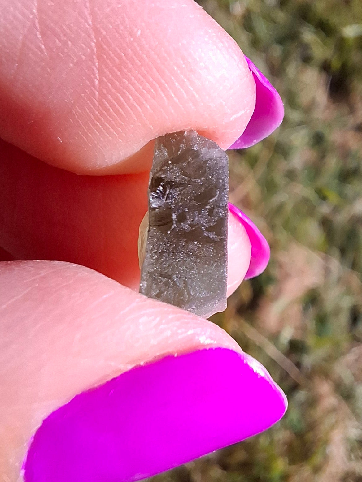 Moldavite Piece, 0.87g, Tektite (Ref: 1453)