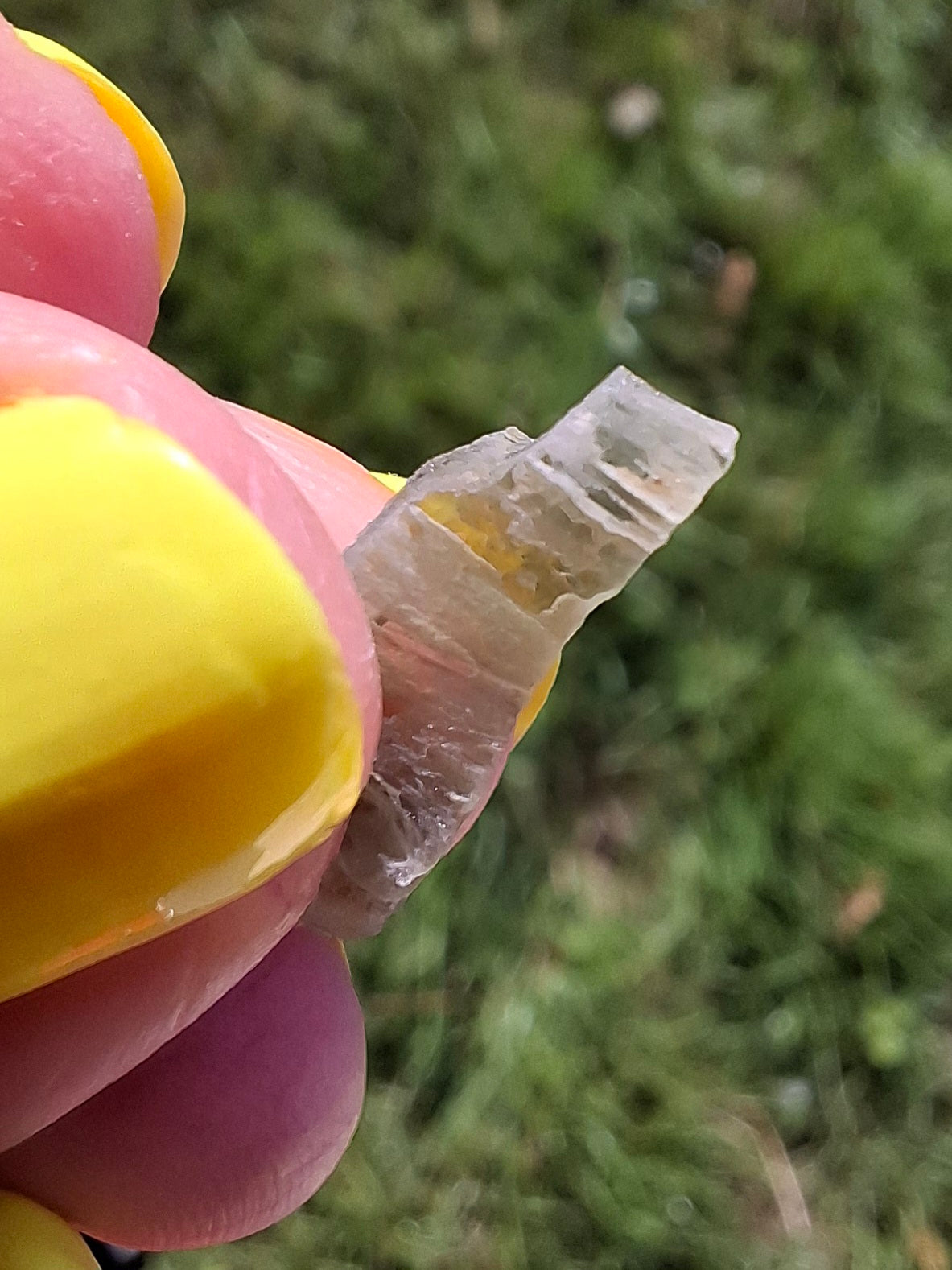 Moldavite Piece, 0.39g, Tektite (Ref: 1507)