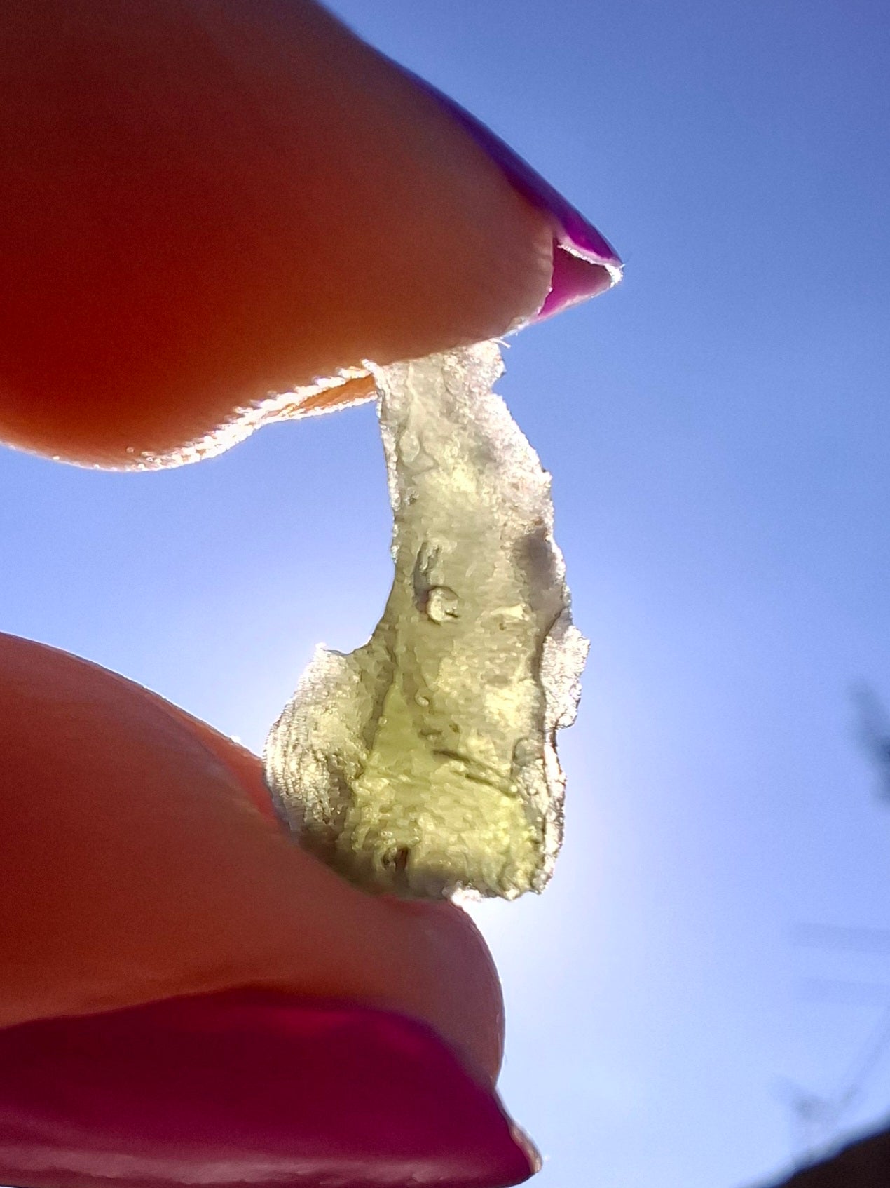 Moldavite Piece, 0.63g, Tektite (Ref: 1447)
