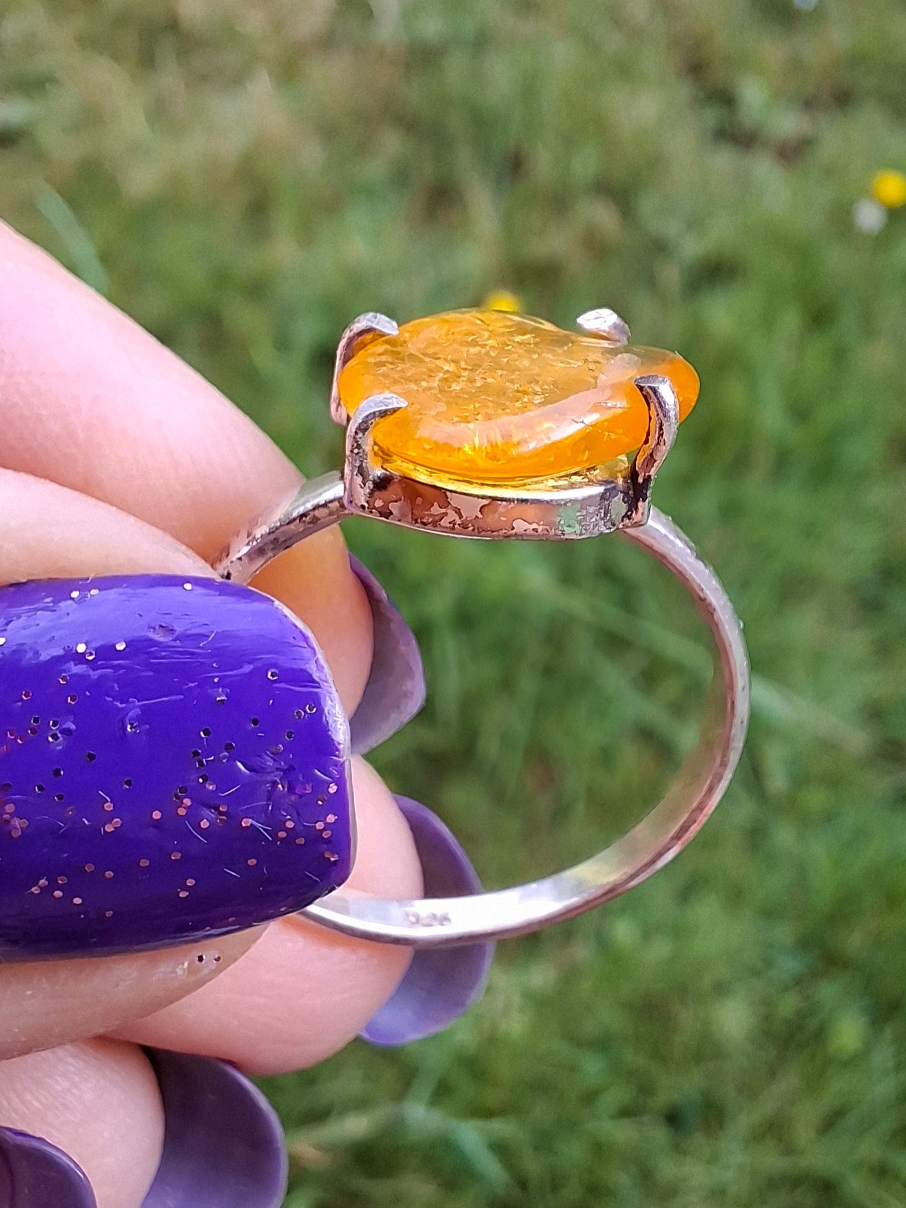 Baltic Amber Ring, size large R, 925 Silver, Fossil (Ref: AR17)