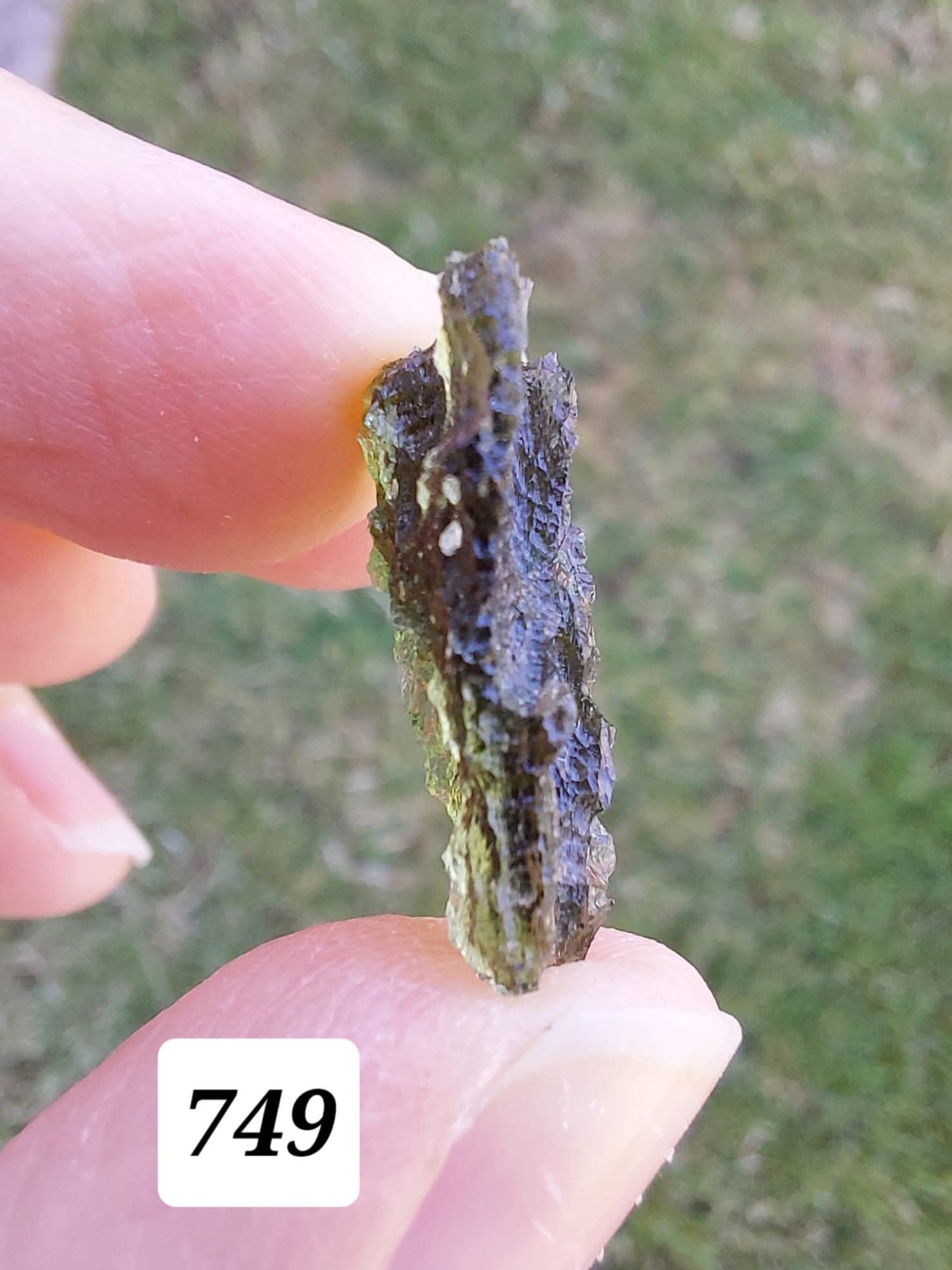 Moldavite Piece, BESEDNICE SKOLA, 1.55g, Tektite (Ref: 749)