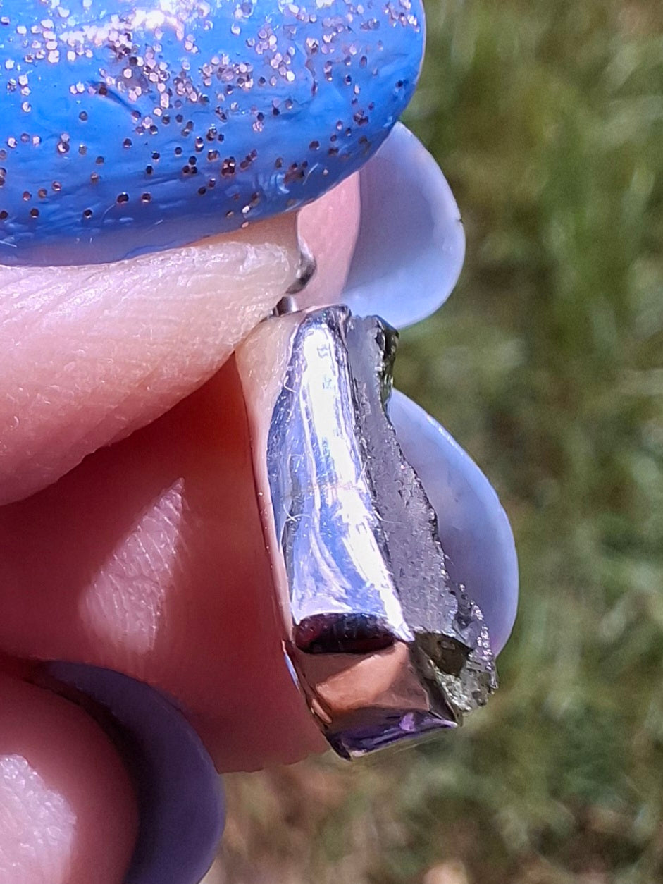Moldavite Pendant, 925 Silver, Tektite (Ref: P77)