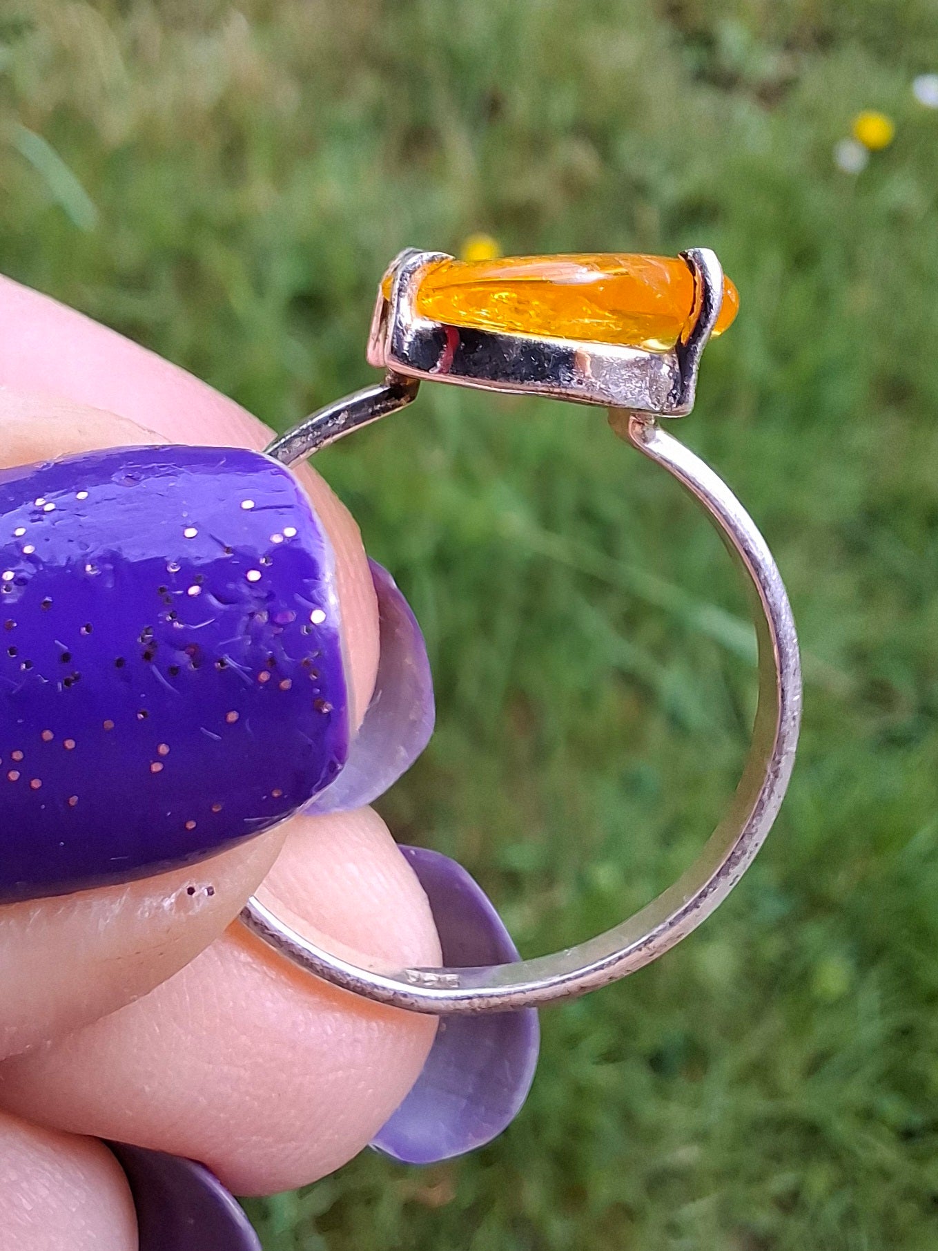 Baltic Amber Ring, size large R, 925 Silver, Fossil (Ref: AR17)