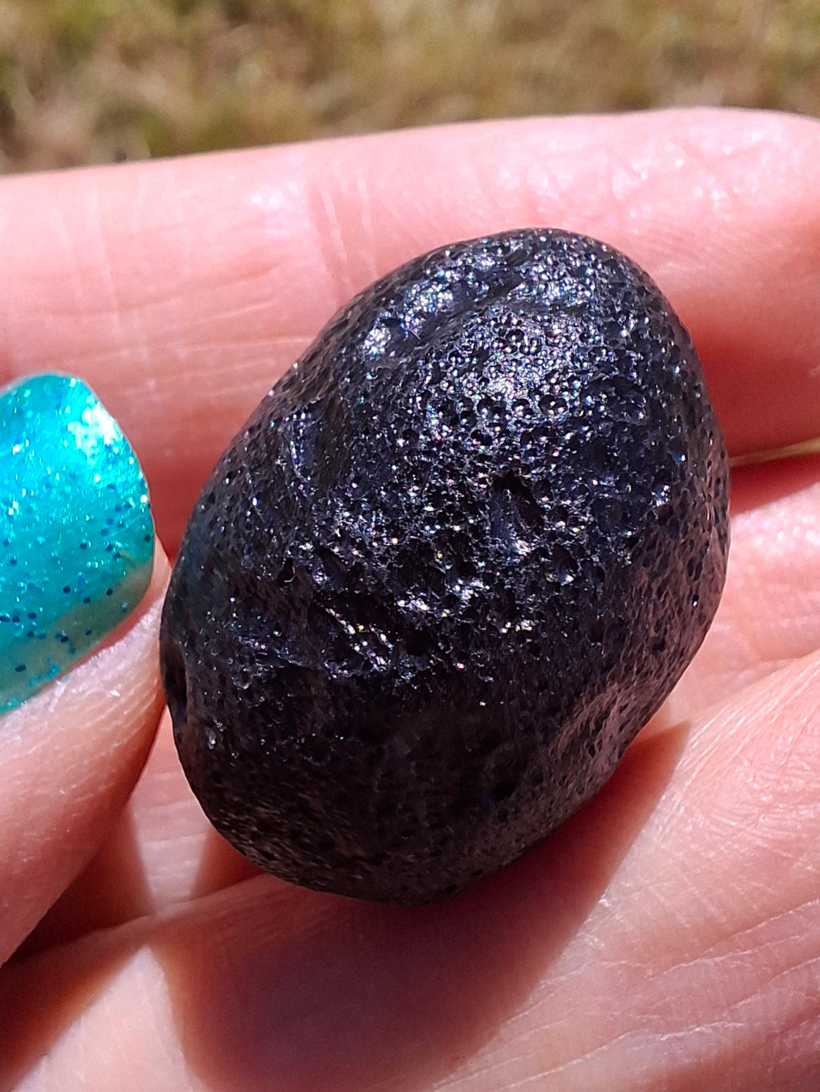 Philippinite (Rizalite), 11.42g, Tektite