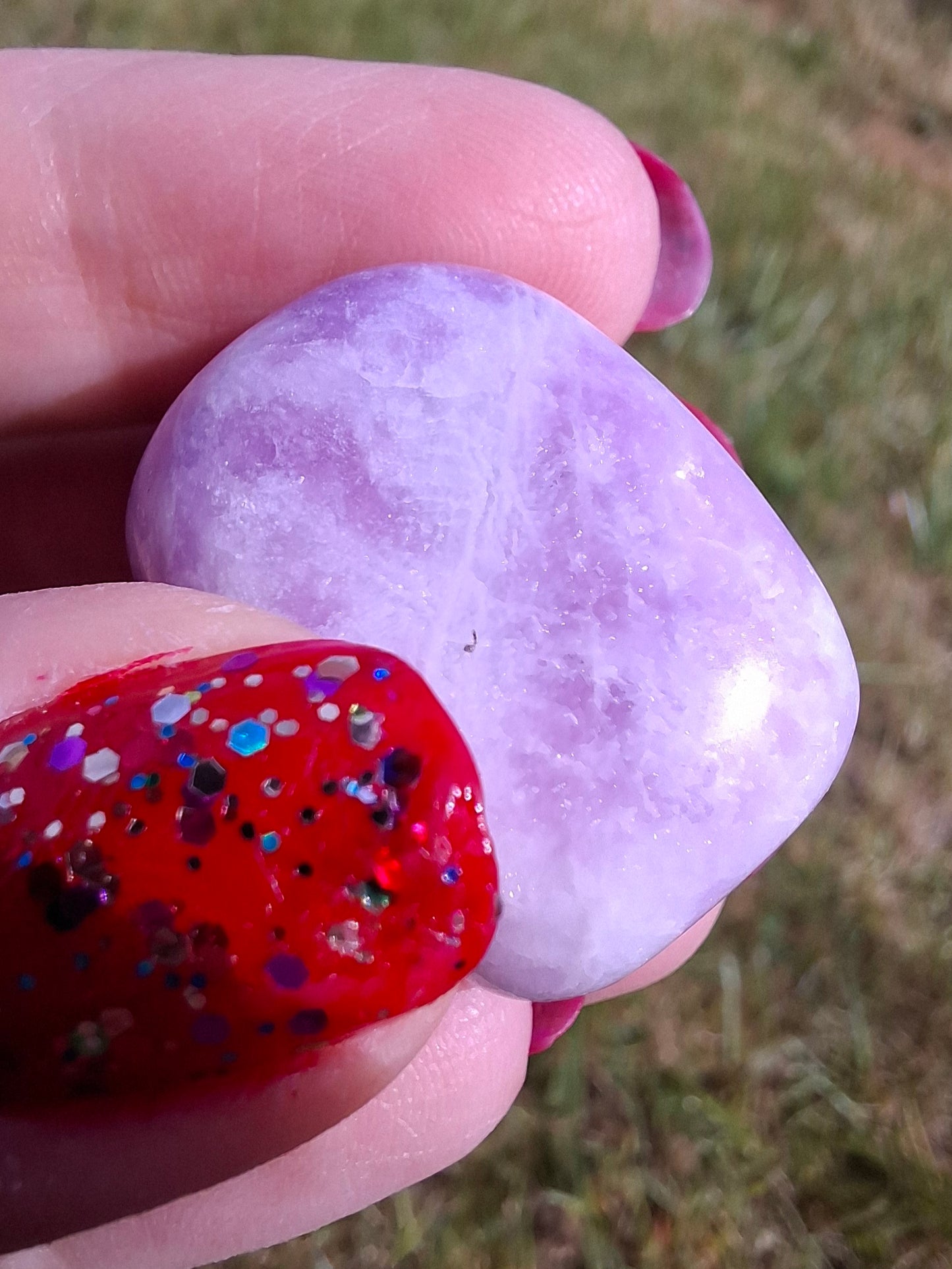 Lepidolite, Tumble Stone, Crystal (Ref: T119)