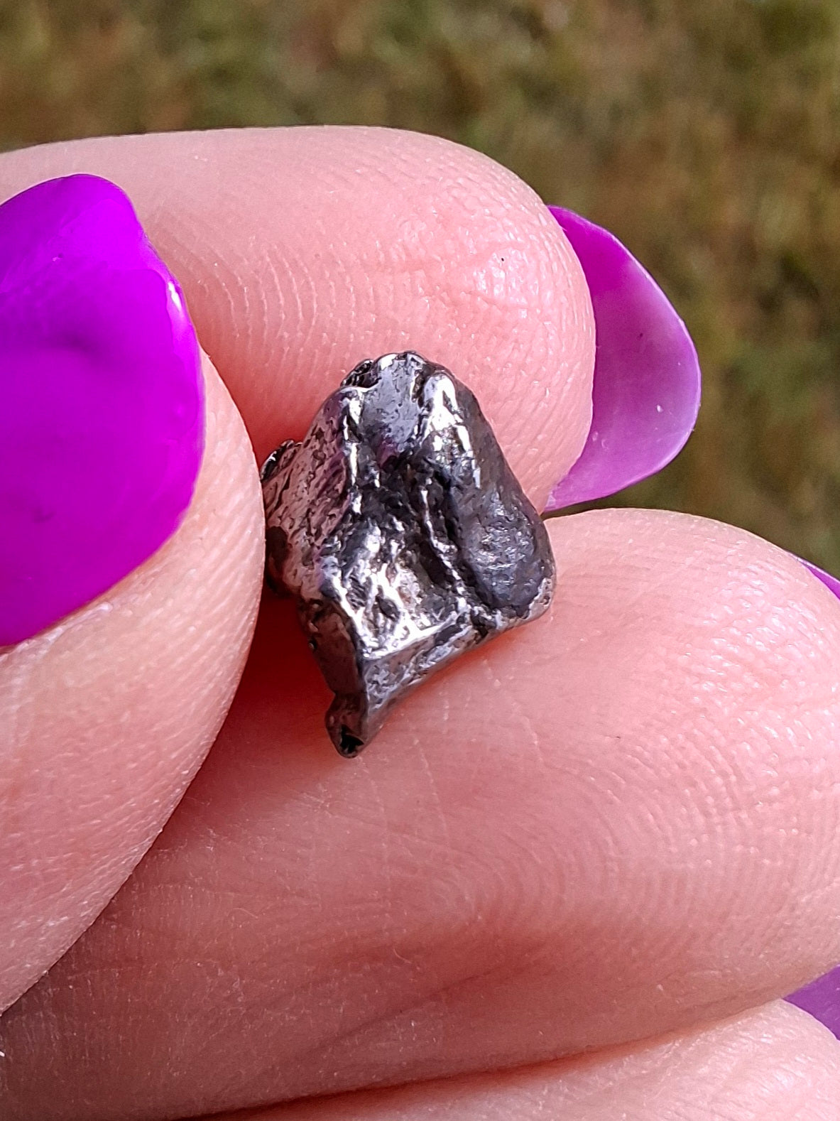 Campo del Cielo, 0.91g, Nickel Iron Meteorite (Ref: C1)
